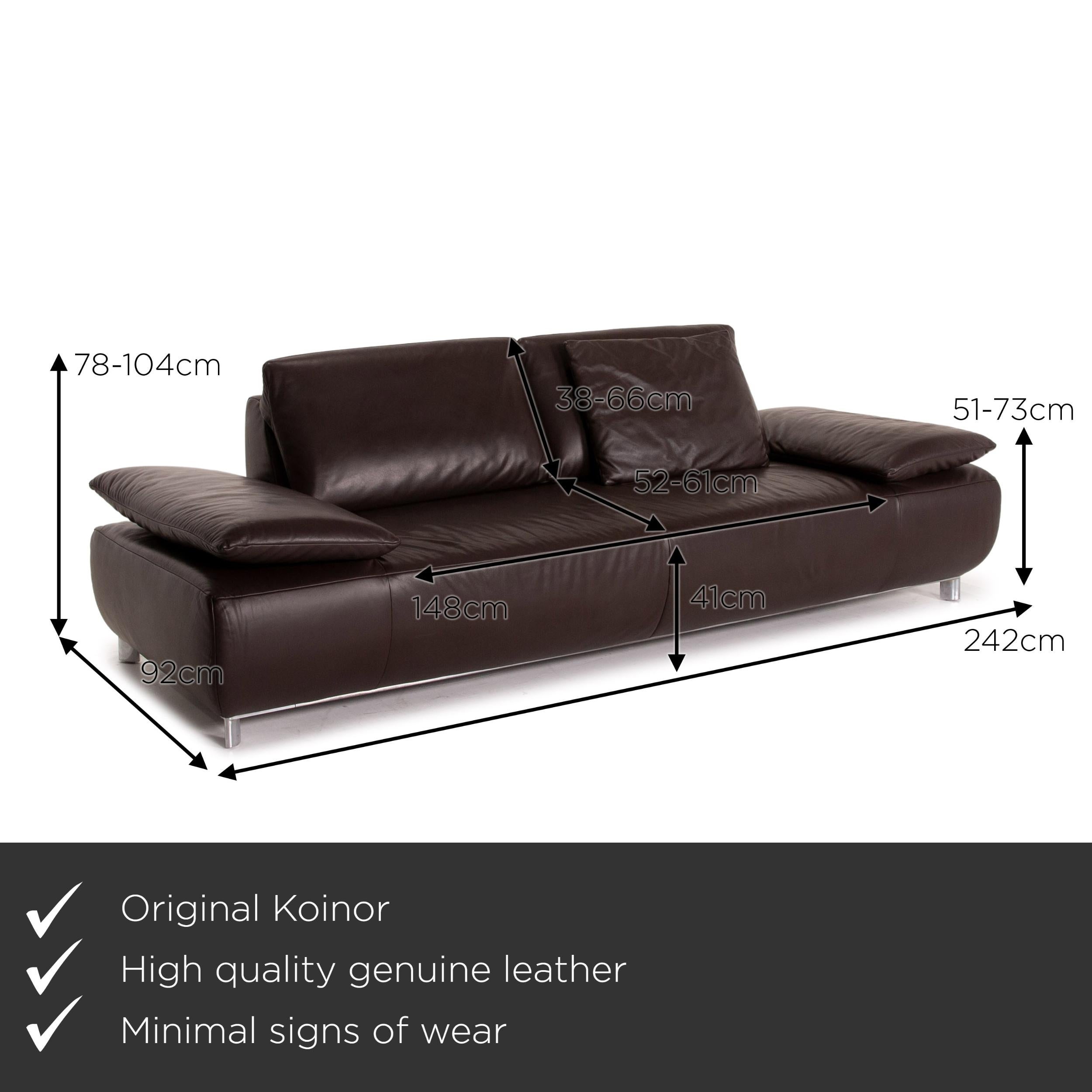 We present to you a Koinor Volare leather sofa set brown dark brown 1 three-seat 1 two-seat.


 Product measurements in centimeters:
 

Depth 92
Width 242
Height 78
Seat height 41
Rest height 51
Seat depth 52
Seat width 148
Back height