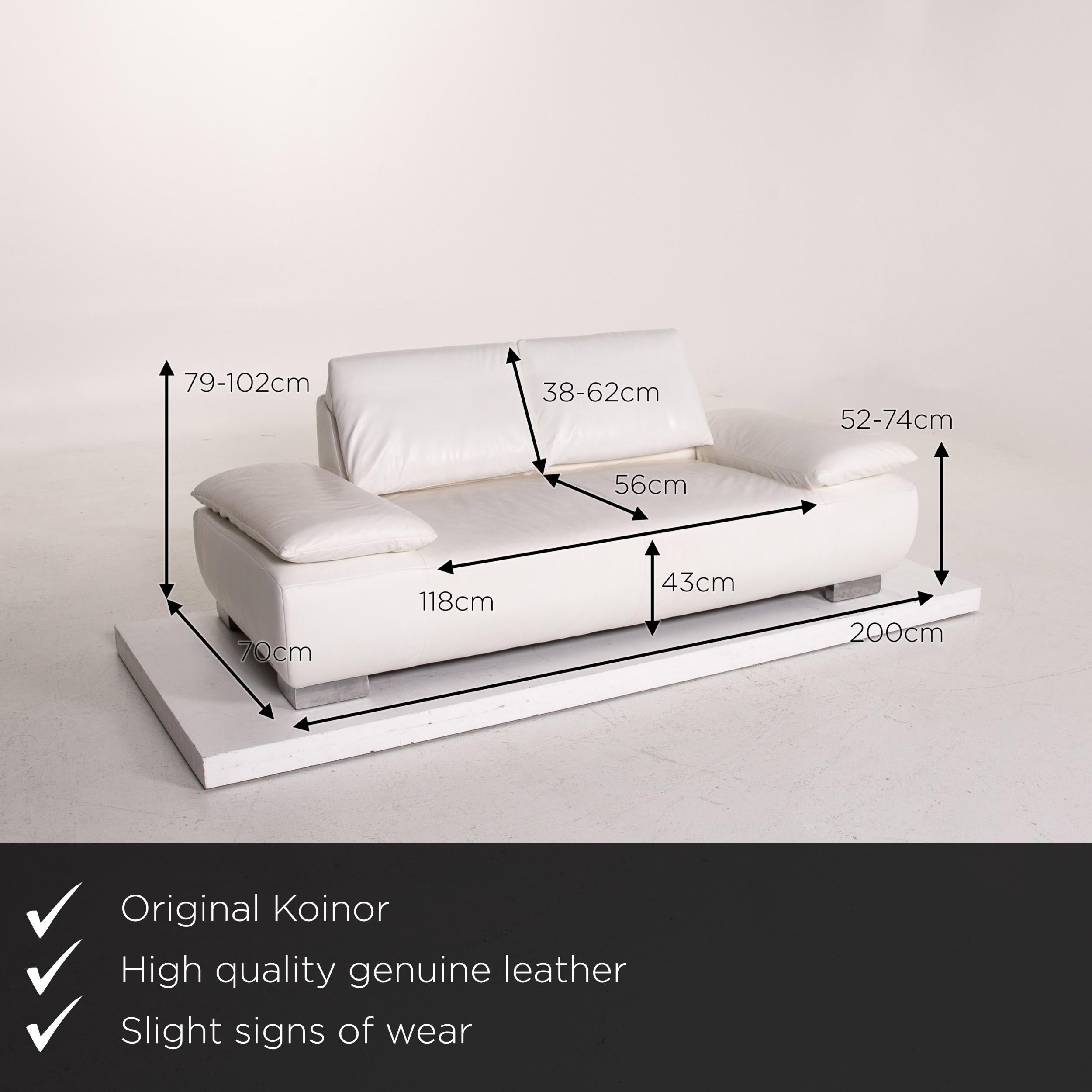 We present to you a Koinor Volare leather sofa white two-seat function couch.
 

 Product measurements in centimeters:
 

Depth 90
Width 200
Height 79
Seat height 43
Rest height 52
Seat depth 56
Seat width 118
Back height 38.
 