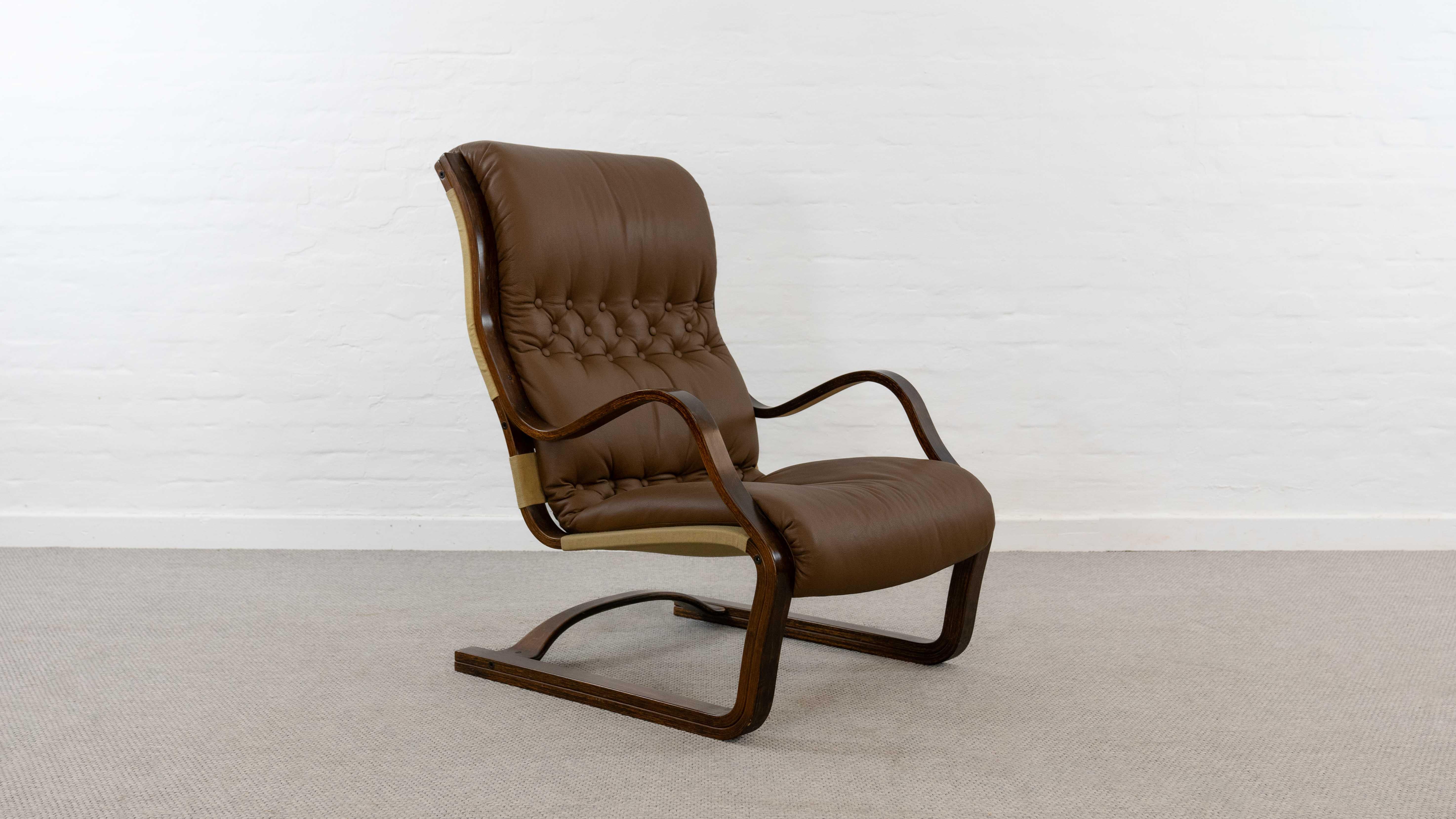 Finnish Koivutaru Easy Chair By Esko Pajamies For Asko, Finland In Brown Leather For Sale