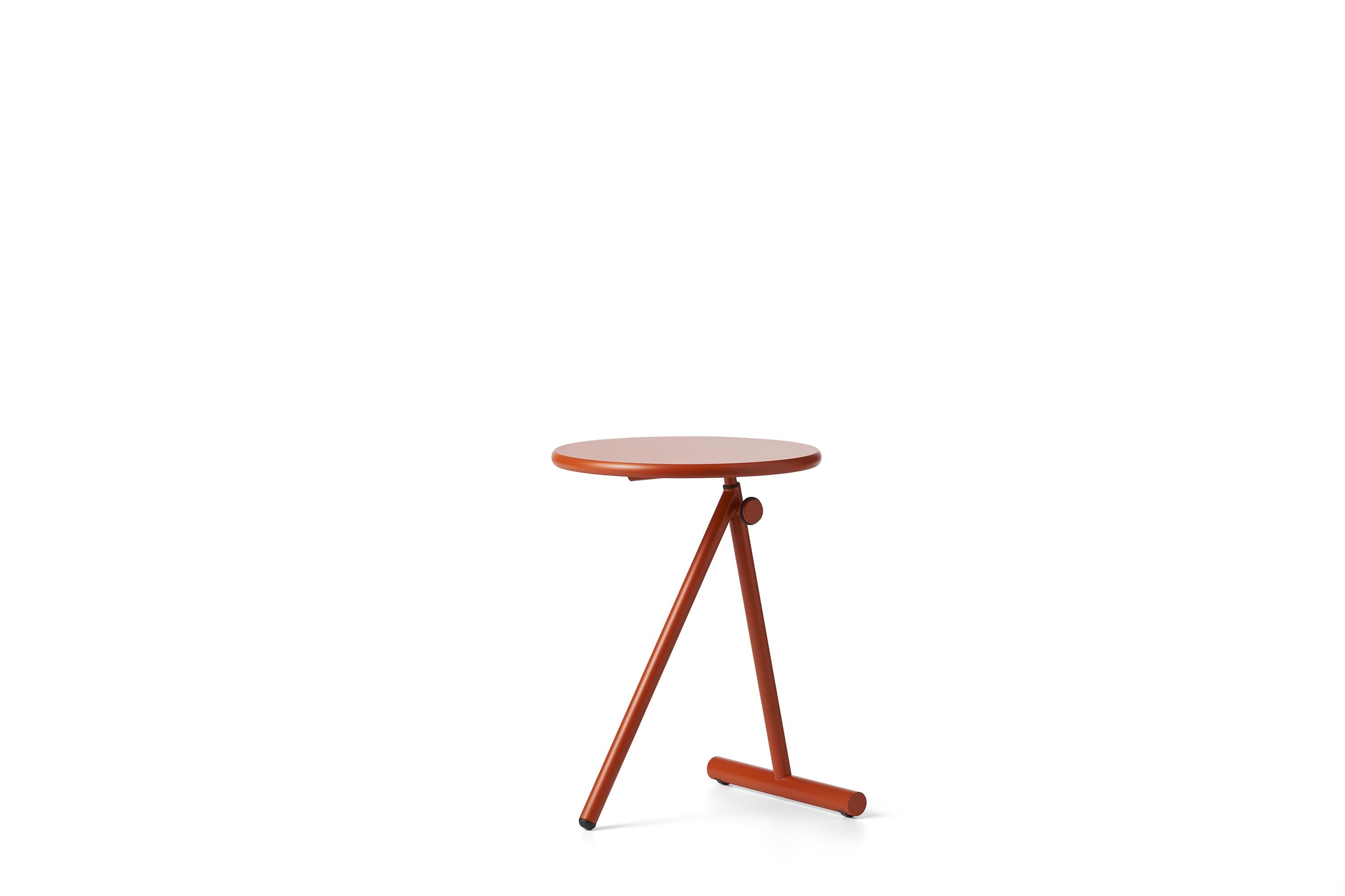 Koji adjustable coffee table by Lapo Ciatti For Sale 1