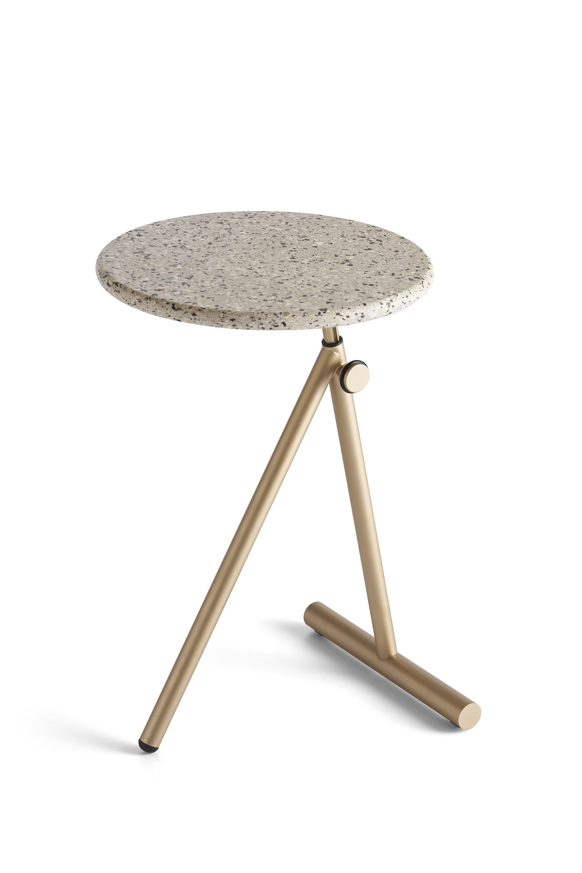 Koji adjustable coffee table by Lapo Ciatti For Sale 3