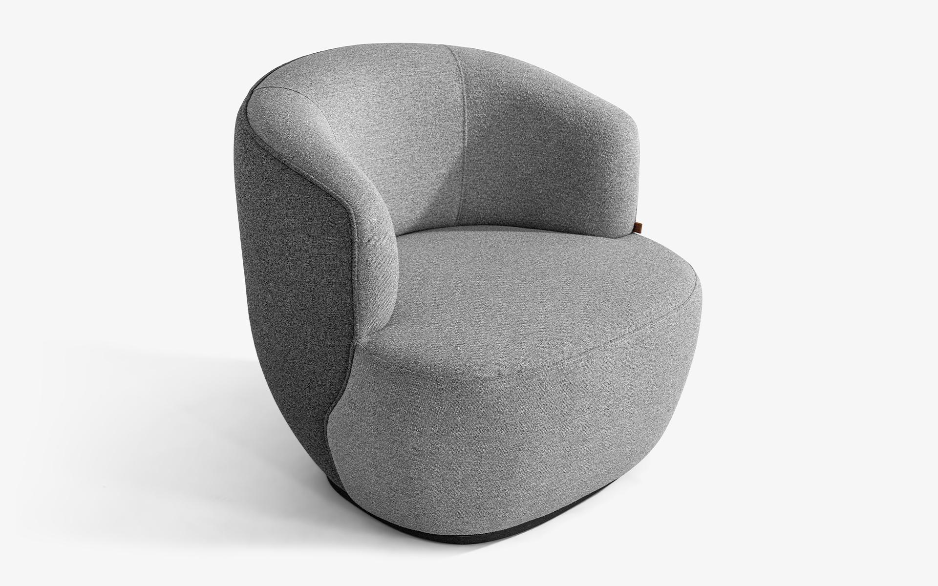 Koji-Sessel Bergere mit drehbarem Mechanismus, modern und bequem (Moderne) im Angebot