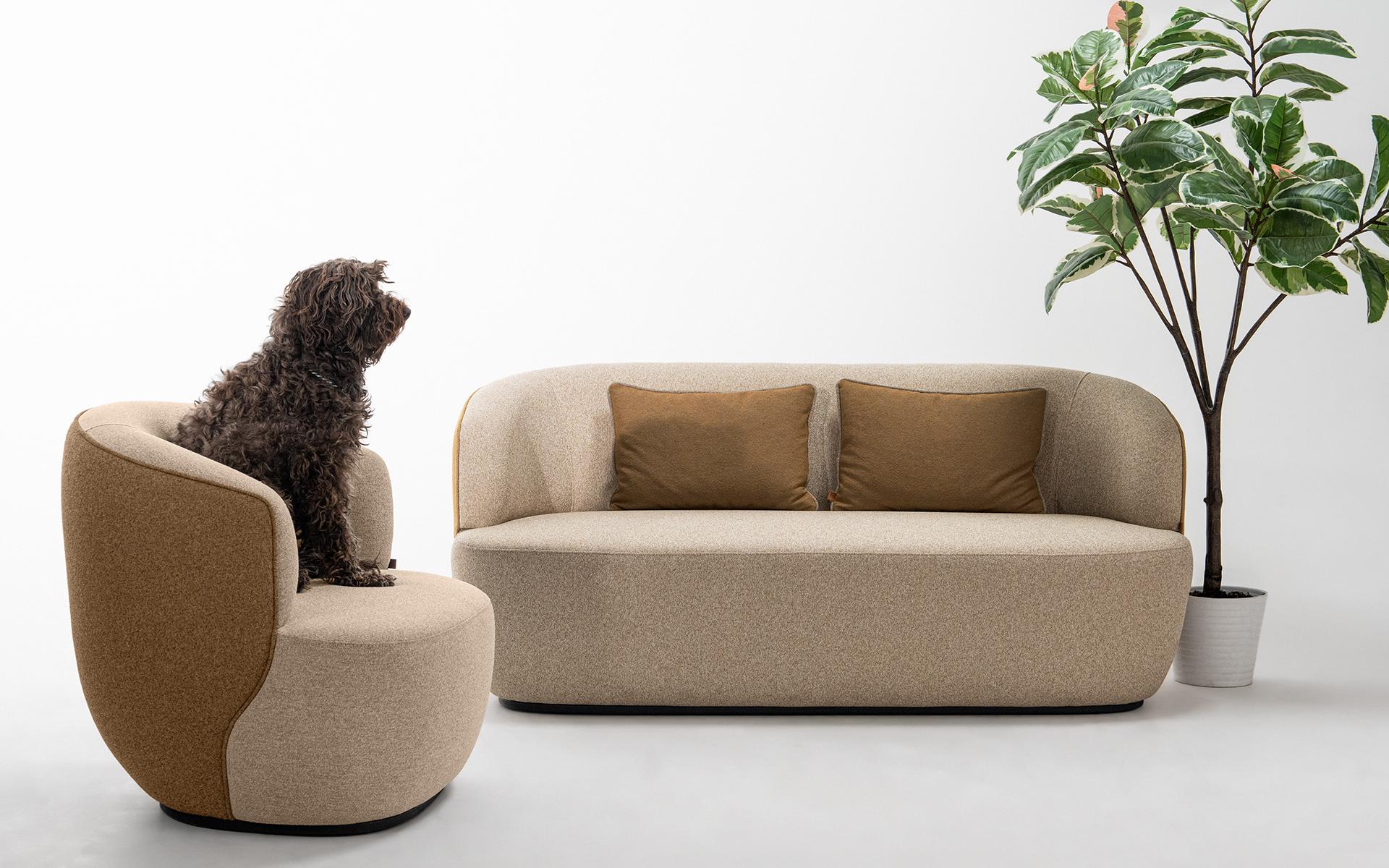 Tissu Canapé Koji Two Seater en vente