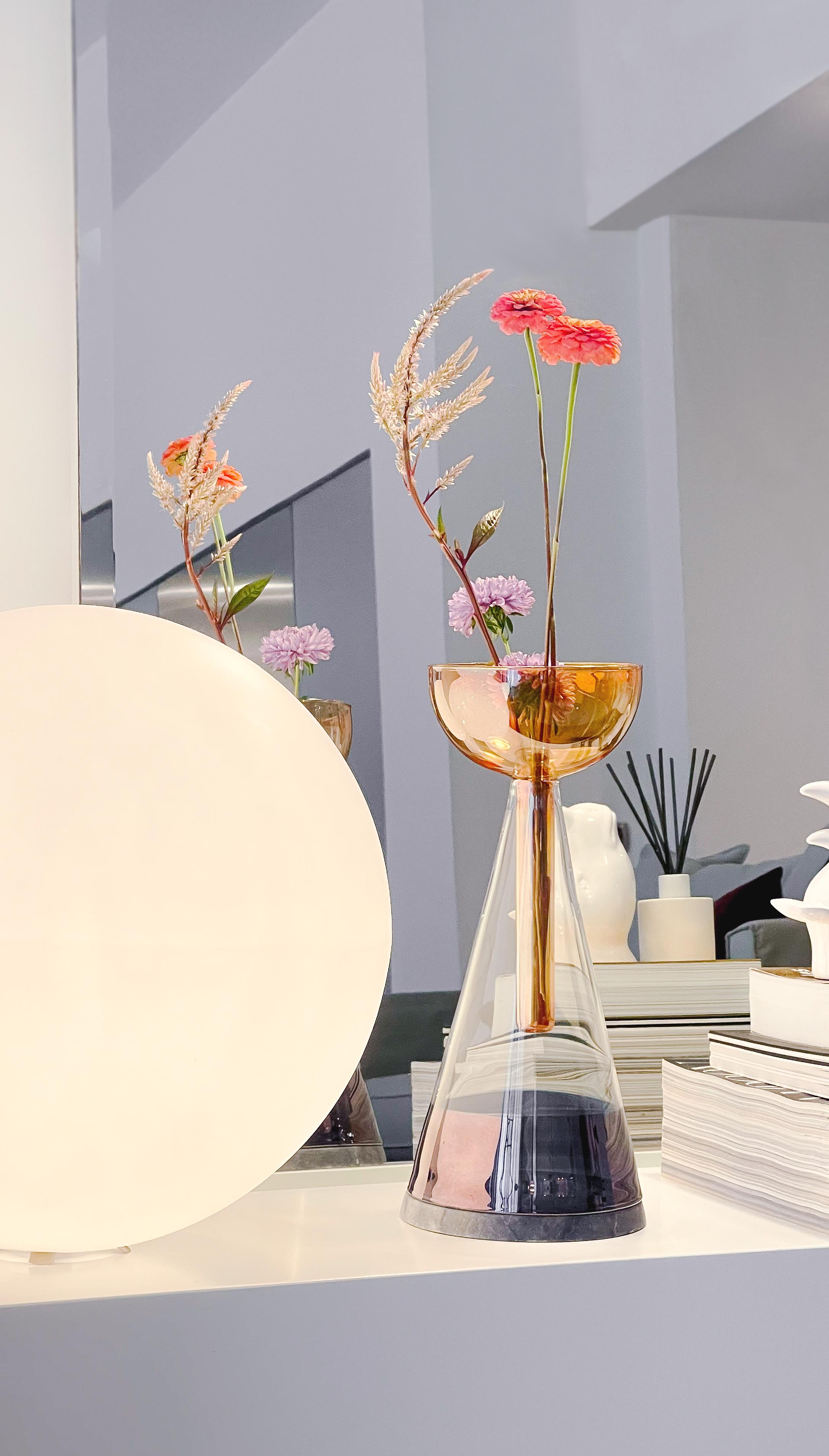 Italian Koke’ Vase by Laboratorio For Sale