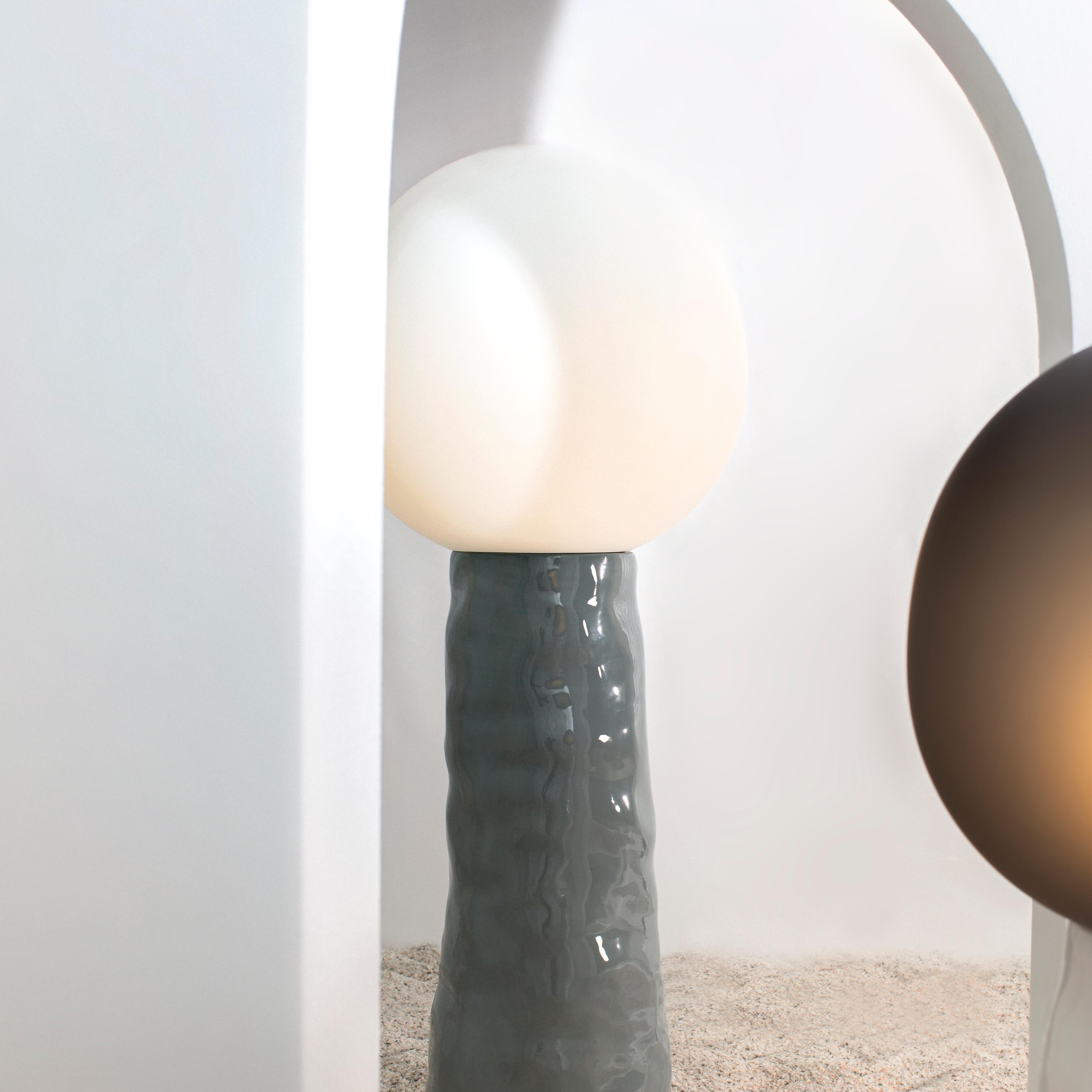 Lampadaire Kokeshi en terre cuite blanche à hauteur d'assiette par Pulpo en vente 12