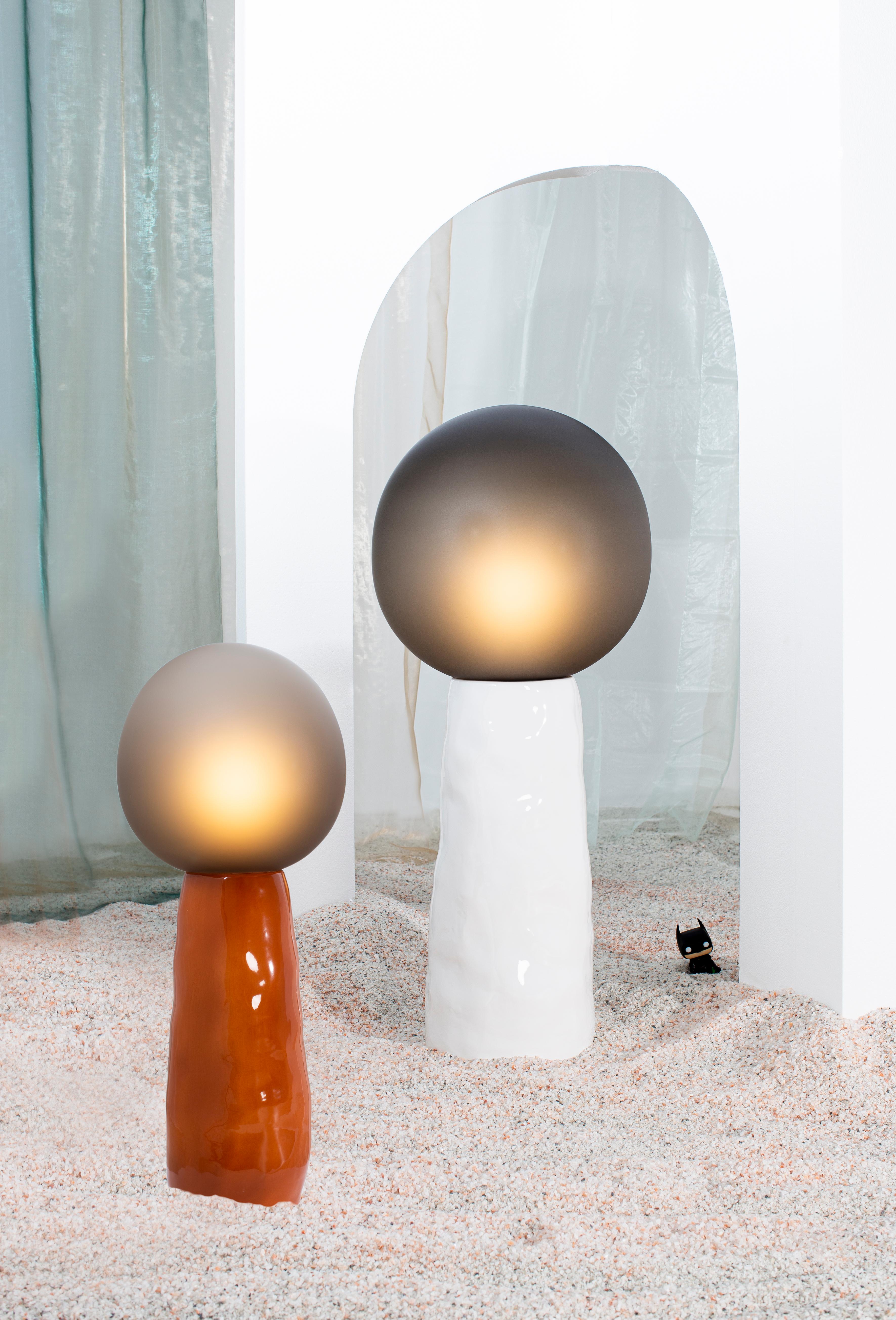 Lampadaire Kokeshi en terre cuite blanche à hauteur d'assiette par Pulpo en vente 13