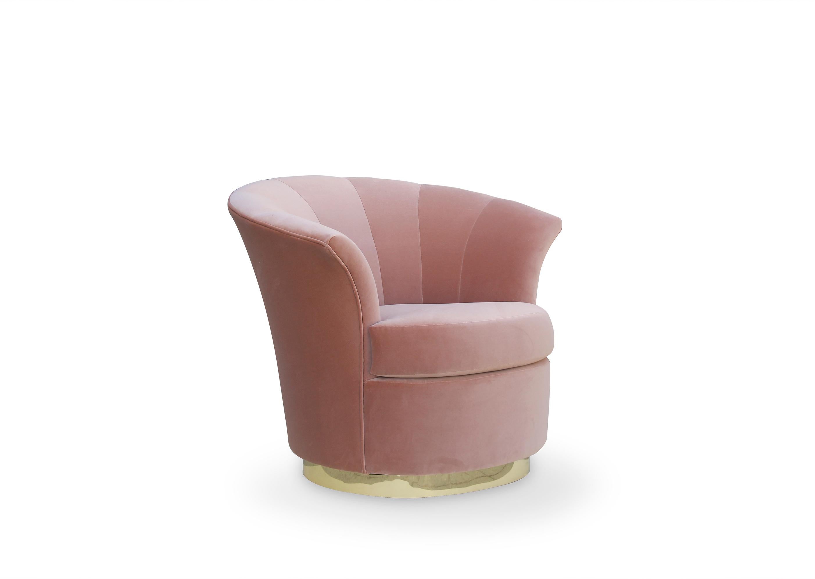 The succulent lines of the lips have sensuously captivated cultures for ages. Besame’s soft, plump curves will have you lusting for a moment of passion. Be embraced by this fully upholstered chair that sits puckered atop a metal ring