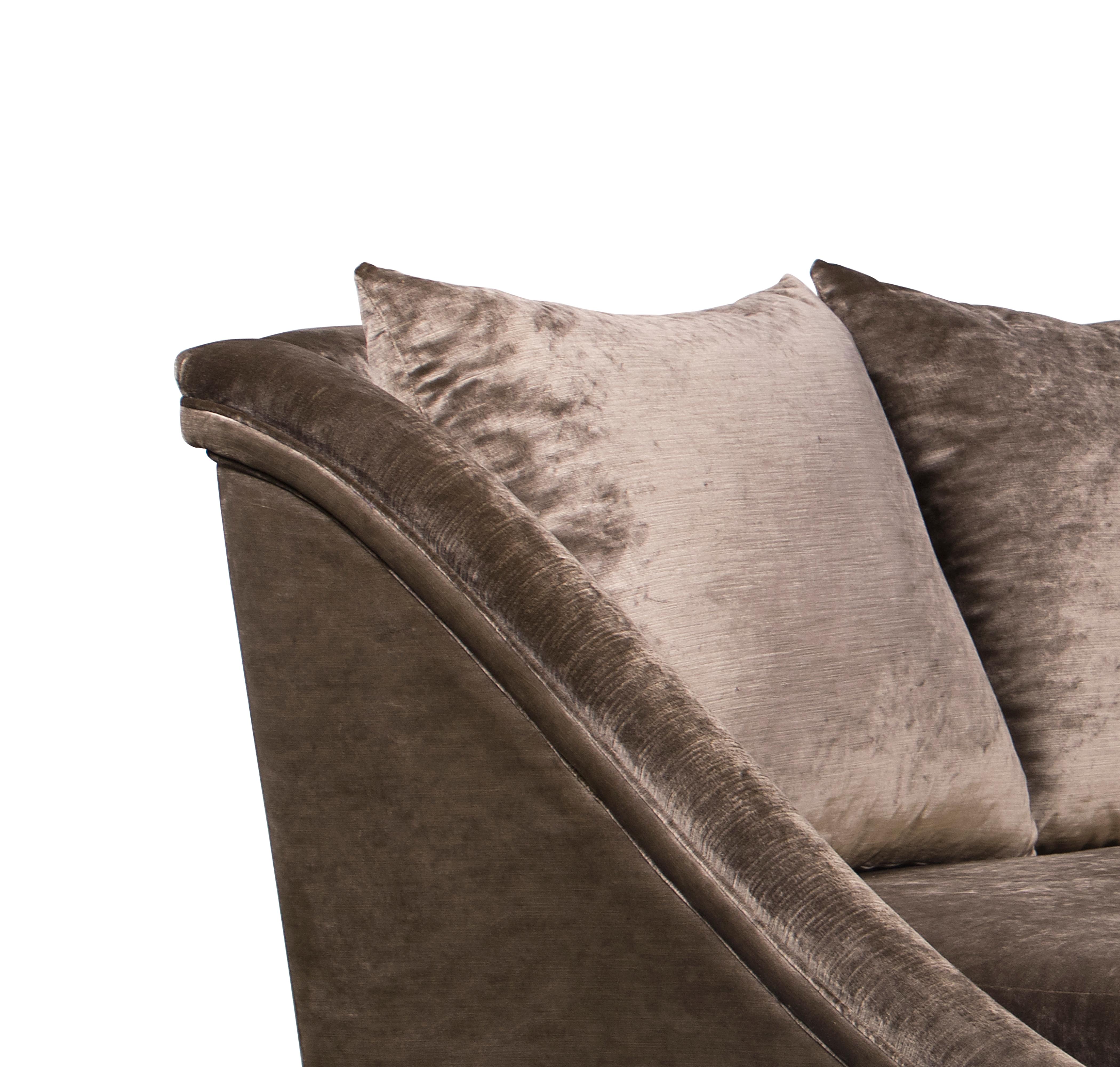 Portuguese Koket Geisha Curved Sofa in Velvet For Sale