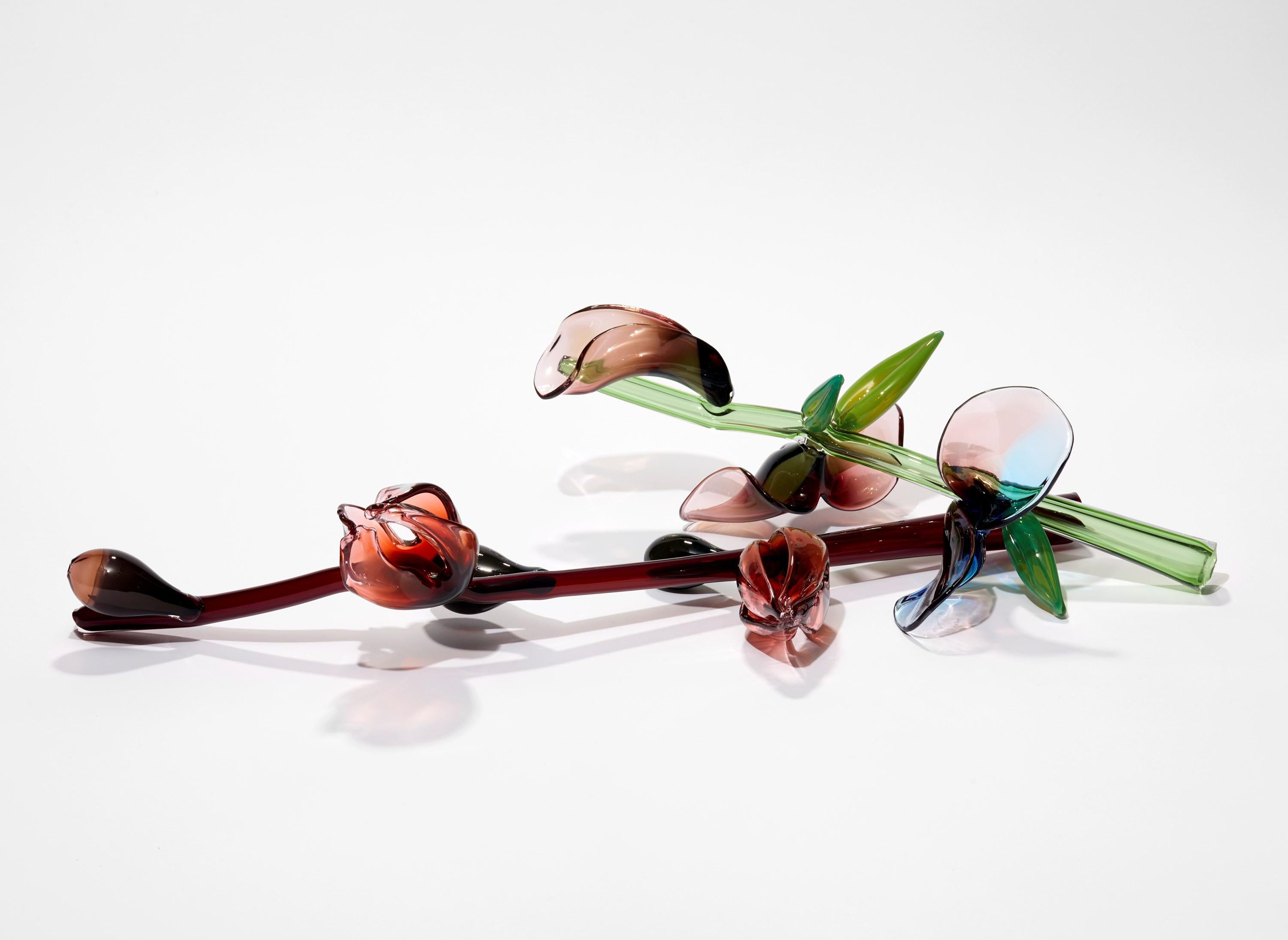 Kokia, Green, Pink & Blue Sculpted Glass Stem with Flowers by Michèle Oberdieck In New Condition In London, GB