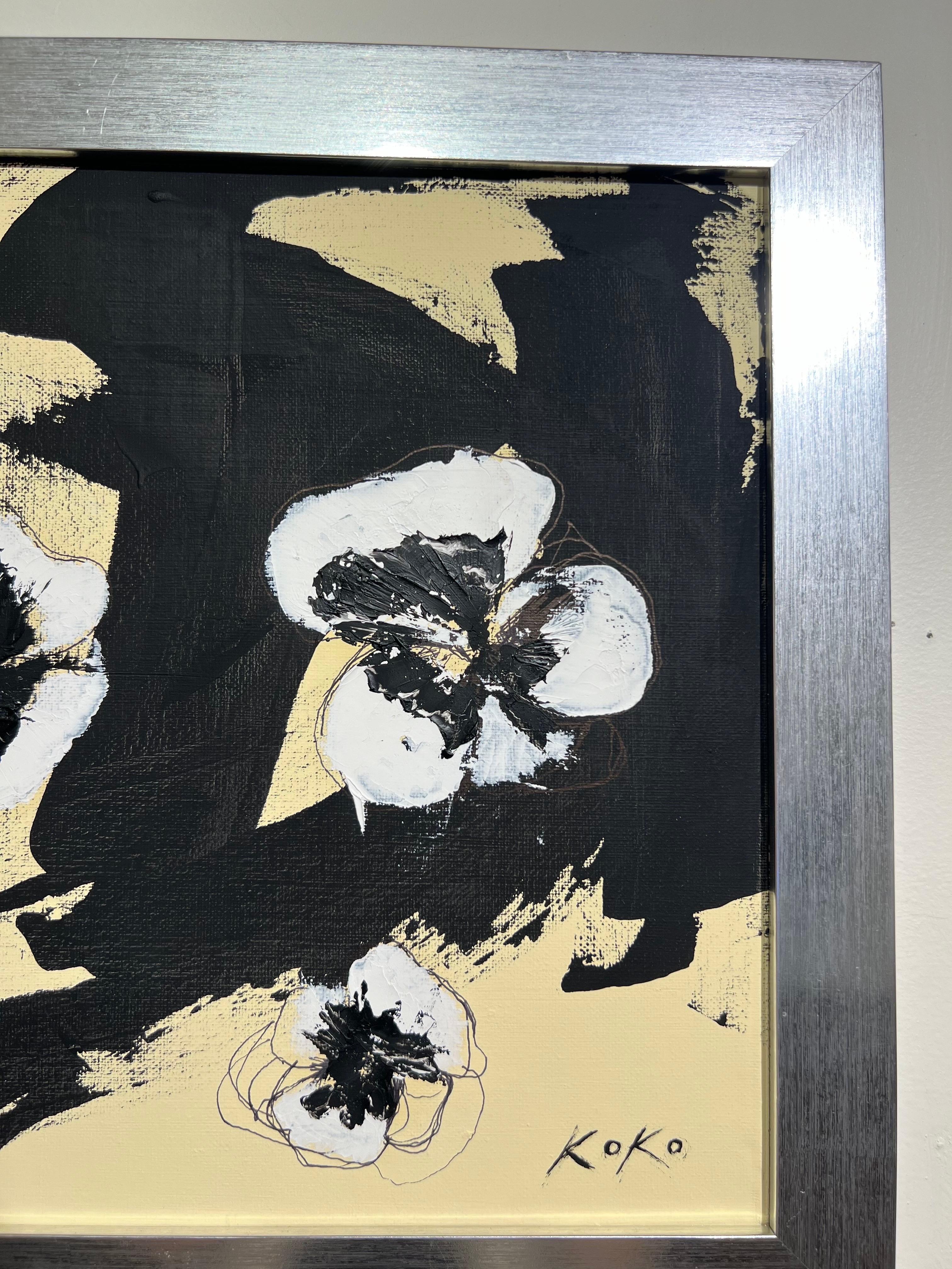 Flores Contemporáneas, Pensamiento Pop en Amarillo. Flores de pensamiento. - Still-Life Painting Negro de KOKO HOVAGUIMIAN