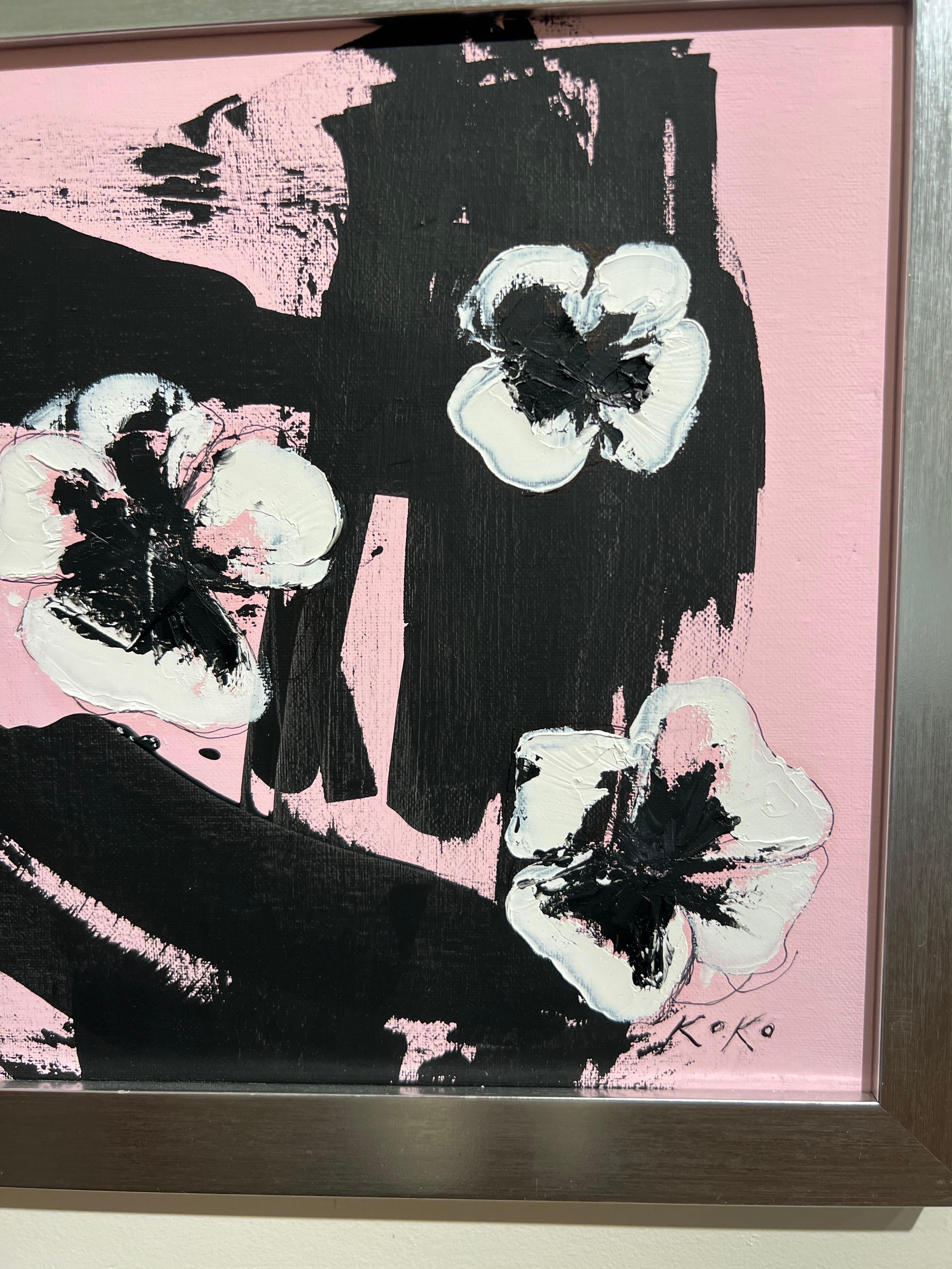 Flores Contemporáneas, Pensamiento Pop en Rosa. Flores de pensamiento. - Still-Life Painting Negro de KOKO HOVAGUIMIAN