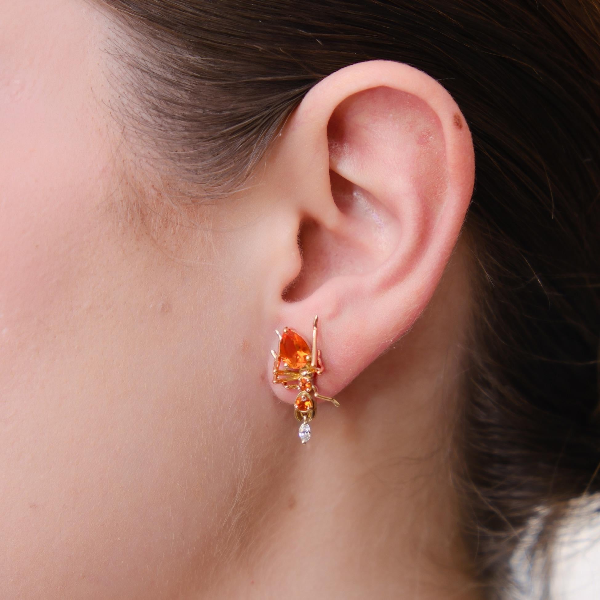 Artisan Boucle d'oreille Kokoro en or jaune 14K avec 0.50 ct Mexican Fire Opal et 0.035 en vente