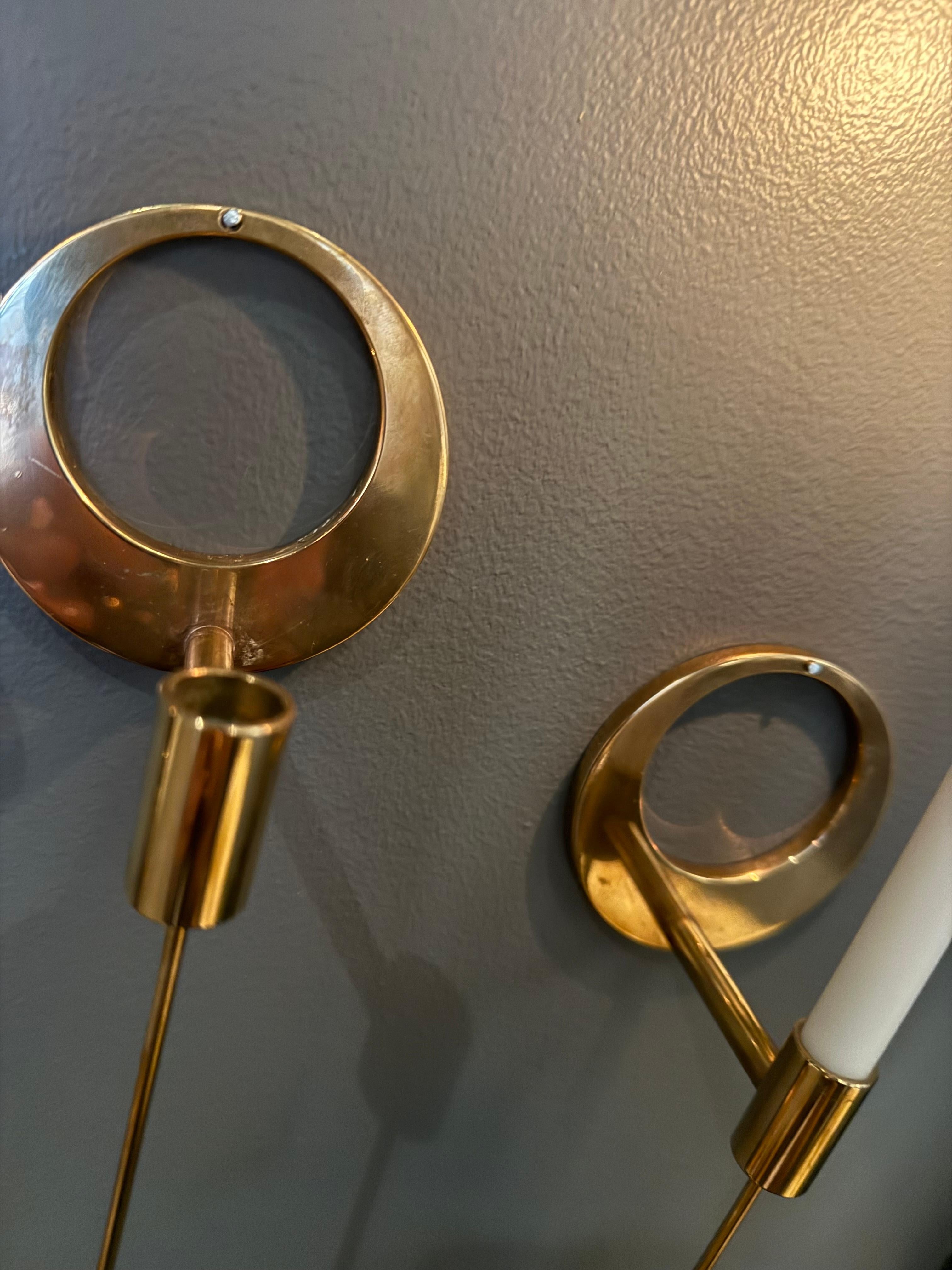 Kolbäck Paar Wandleuchter aus Messing, Schwedische Moderne 1960er Jahre. im Zustand „Gut“ im Angebot in Bromma, SE