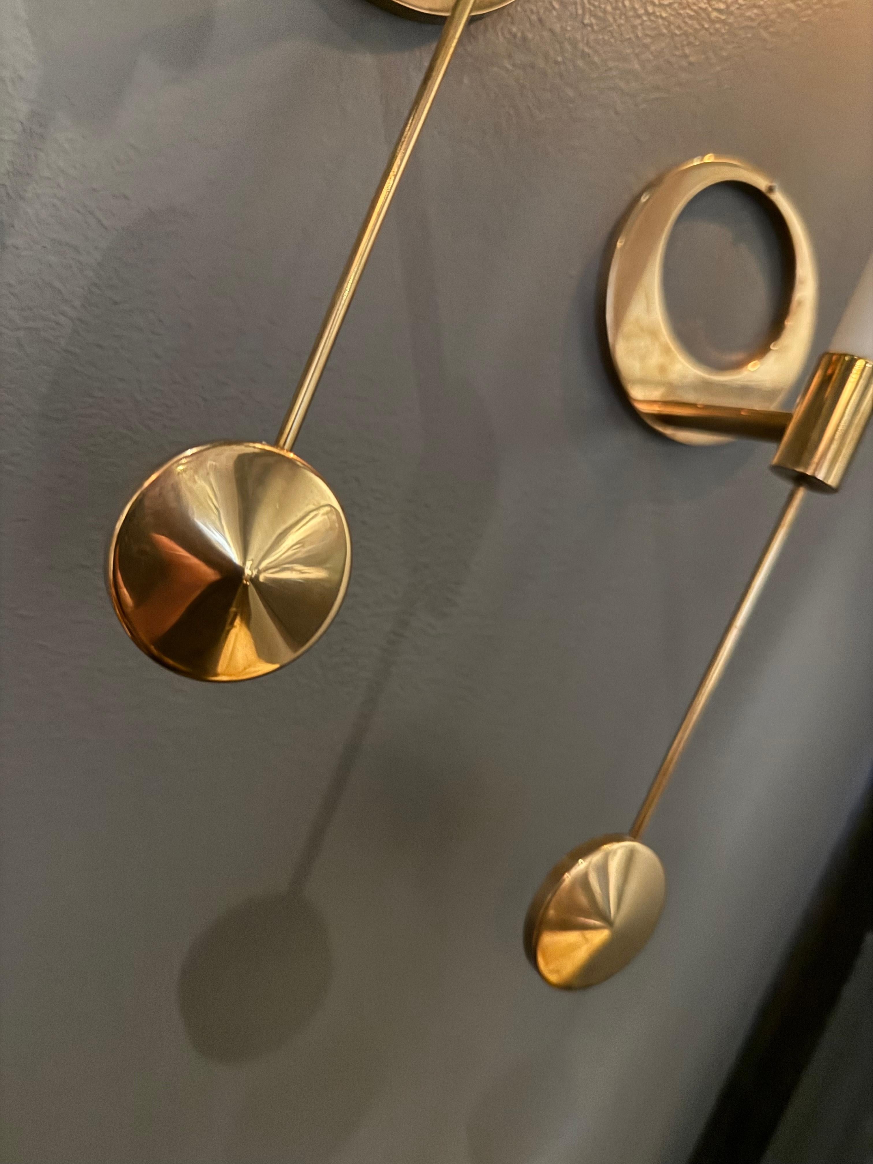 Kolbäck Paar Wandleuchter aus Messing, Schwedische Moderne 1960er Jahre. (Mitte des 20. Jahrhunderts) im Angebot