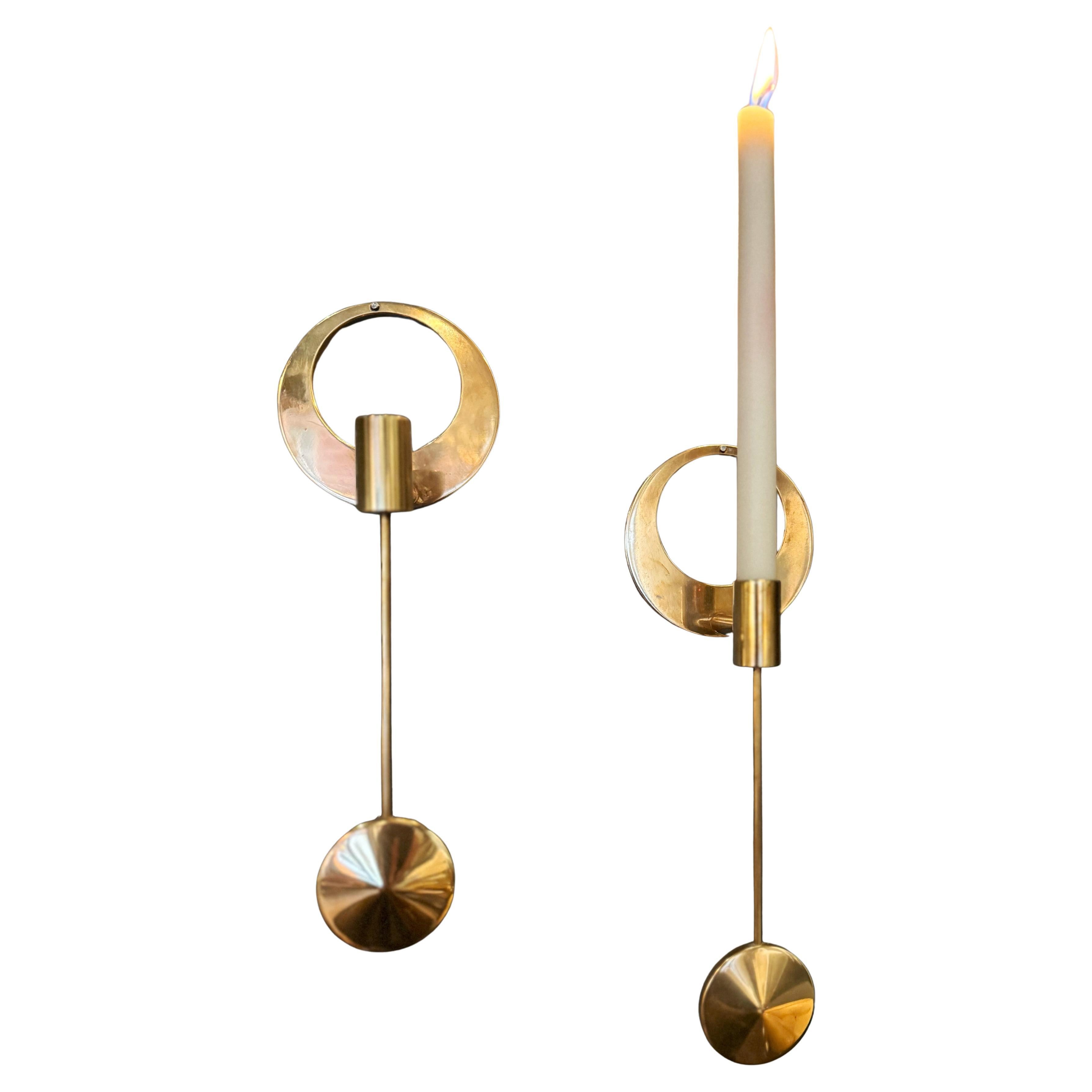 Kolbäck Paar Wandleuchter aus Messing, Schwedische Moderne 1960er Jahre. im Angebot