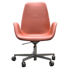 Koleksiyon Halia Manager Meeting Chair by Studio Kairos