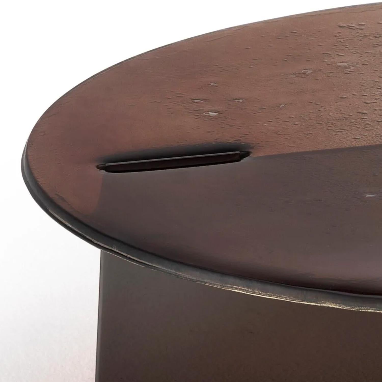 Kollam Large Coffee Table In New Condition For Sale In Paris, FR