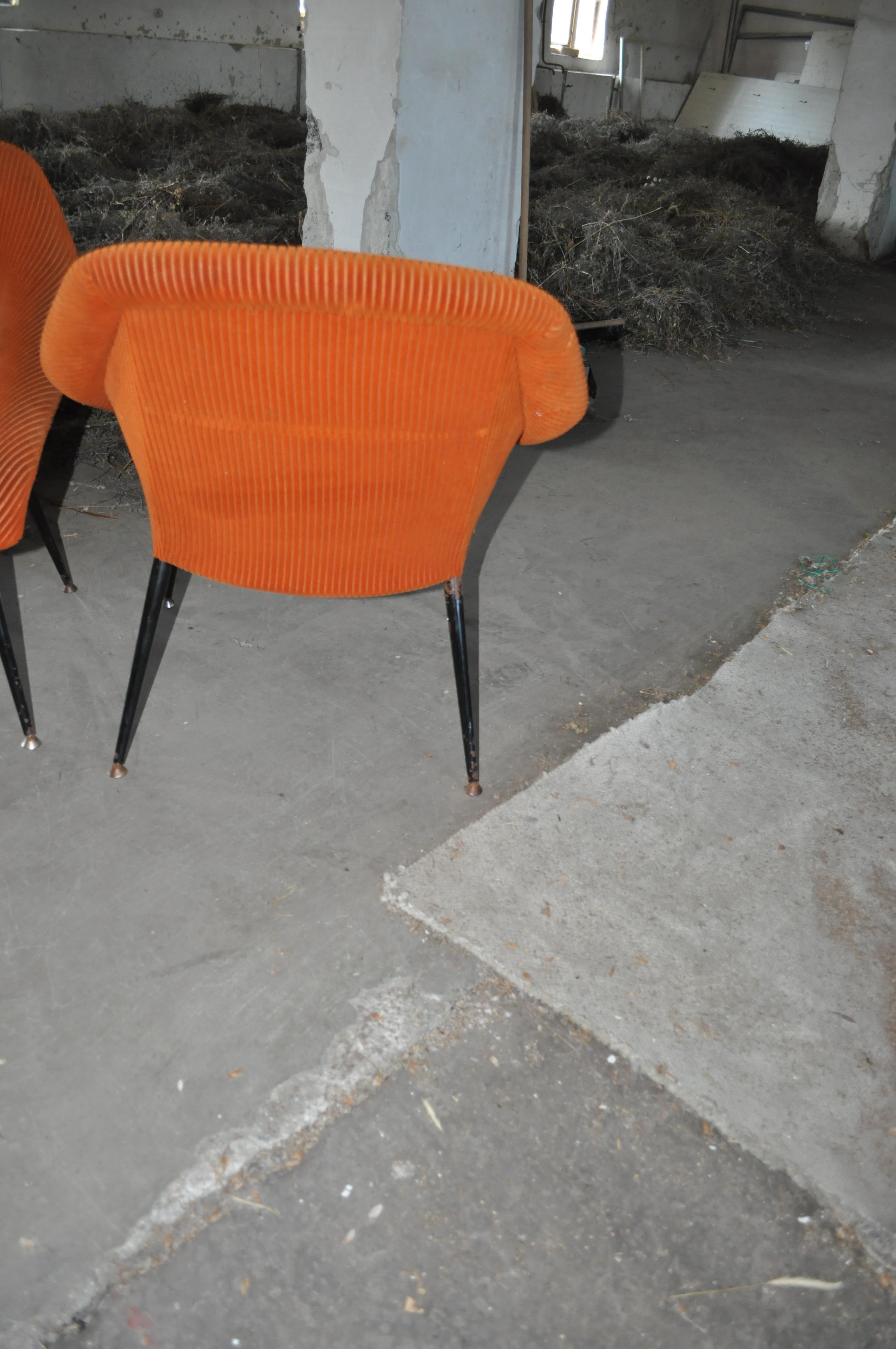 German Köln Lounge Chair on Black Metal Legs, 1960s For Sale