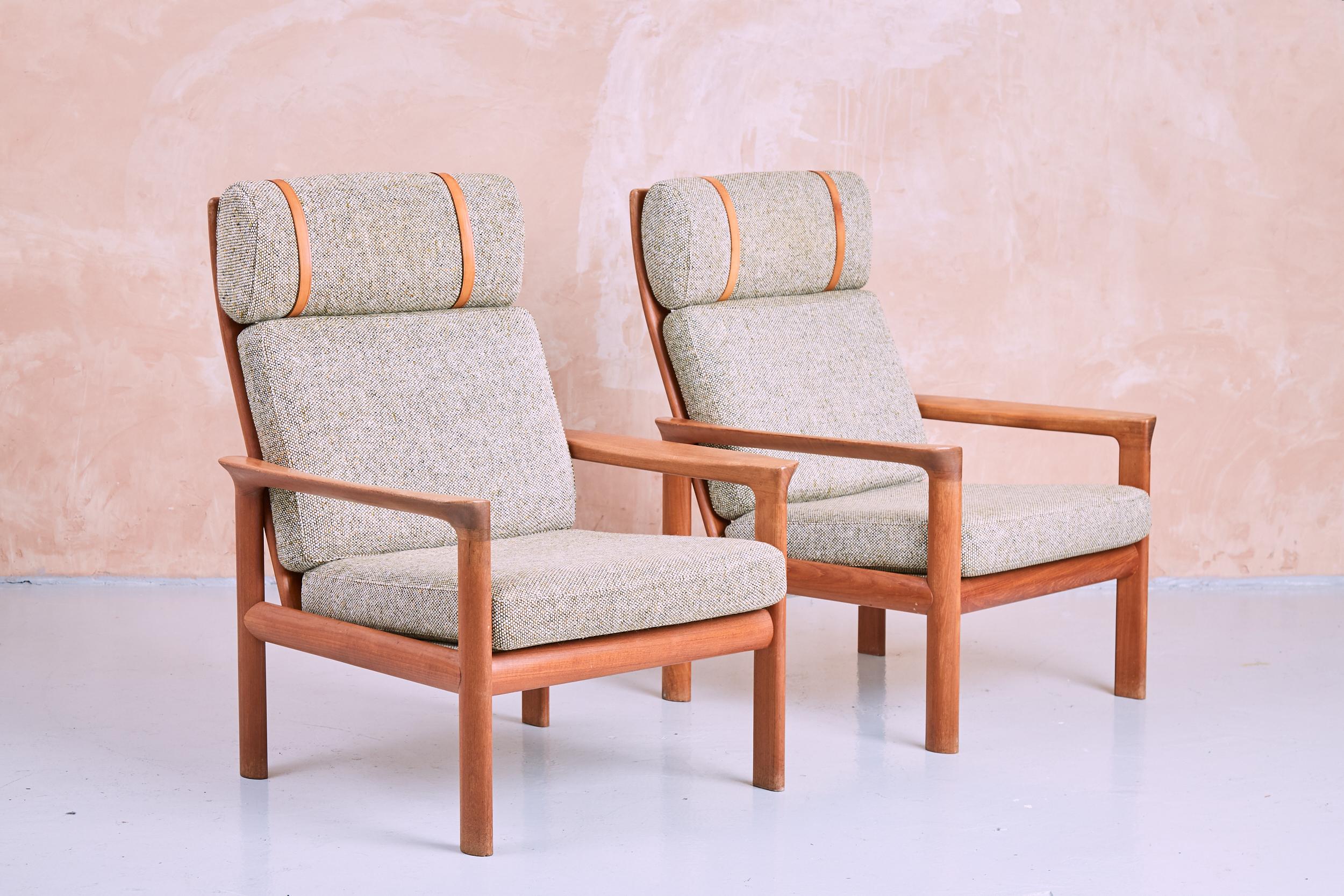 Beautiful design classic high backed 'Borneo' armchairs by Danish designer Sven Ellekaer for Komfort, manufactured in the 1960s. 


