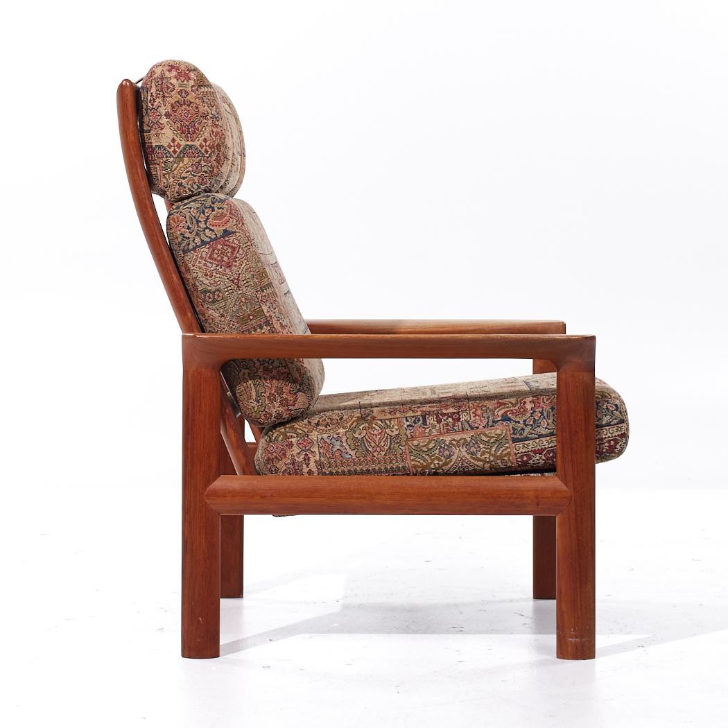 Tissu d'ameublement Komfort Chaise longue danoise en teck du milieu du siècle en vente