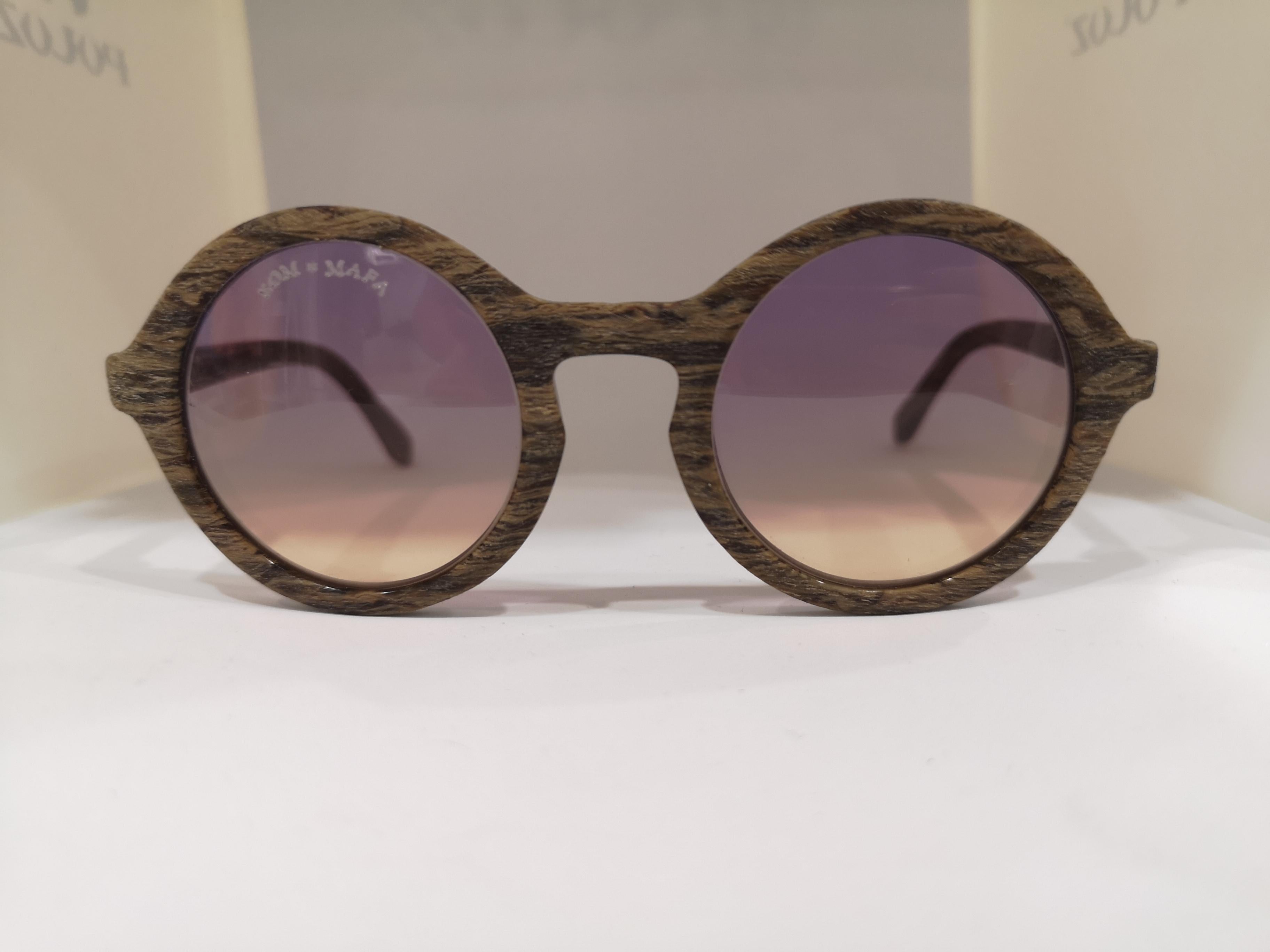 Kommafa purple yellow lens wood sunglasses In New Condition In Capri, IT