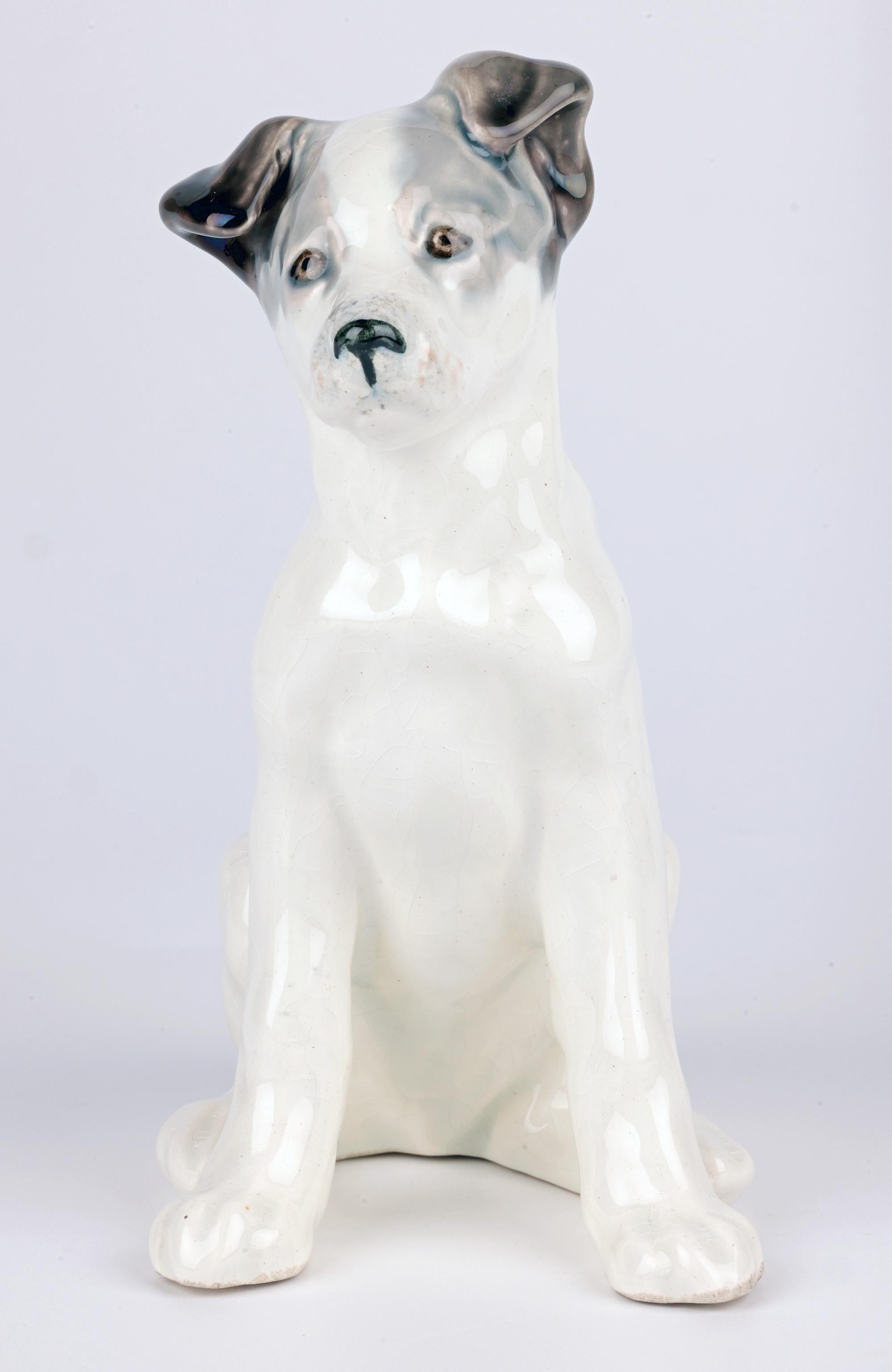 Ceramica russa Konakovo Faience di metà secolo con figura seduta di cane in vendita 4