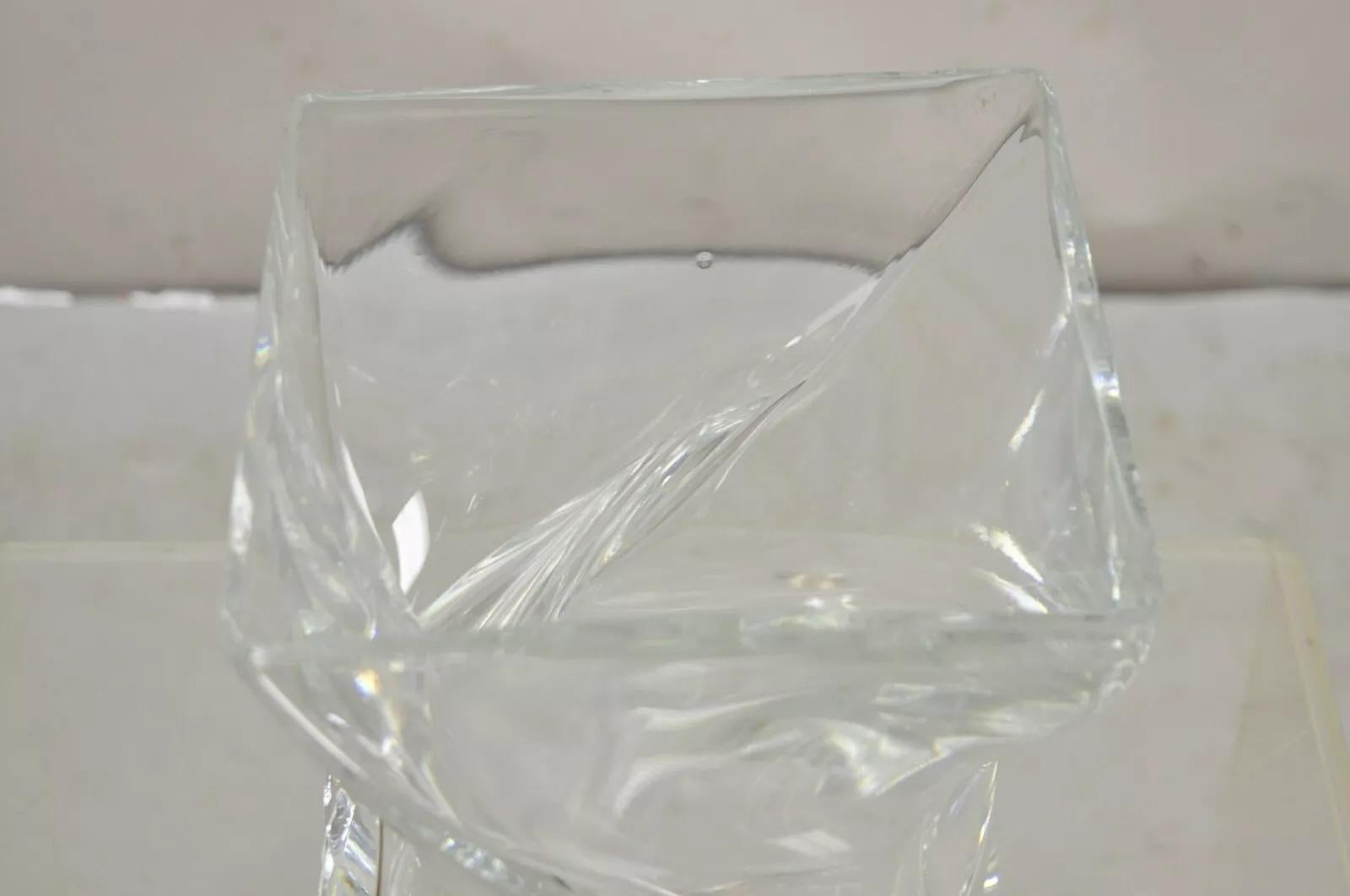 Sconosciuto Konart Vaso di cristallo astratto moderno turco ritorto (A) in vendita
