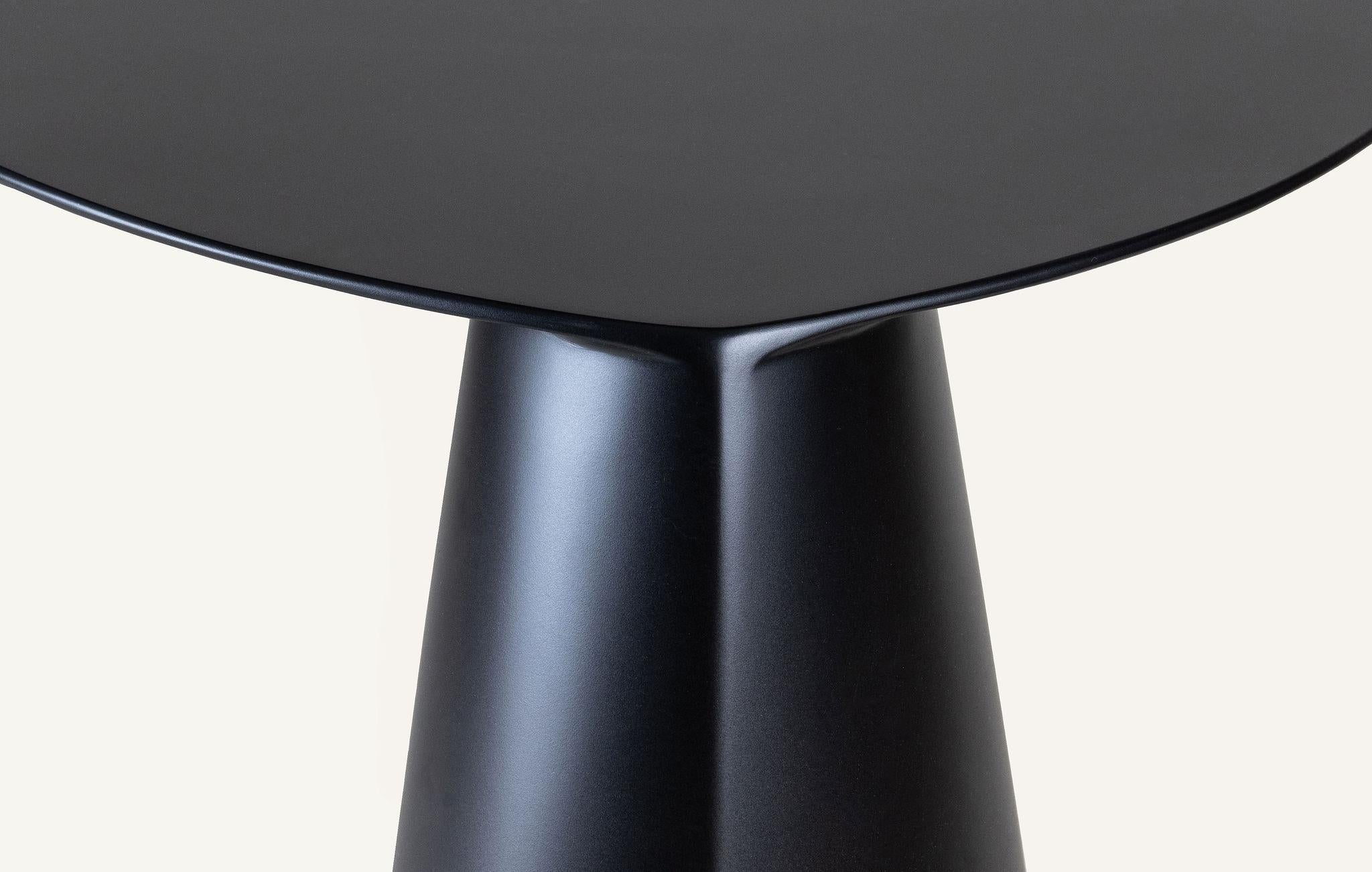 Konekt Dionis Side Table in Blackened Steel In New Condition For Sale In New York, NY