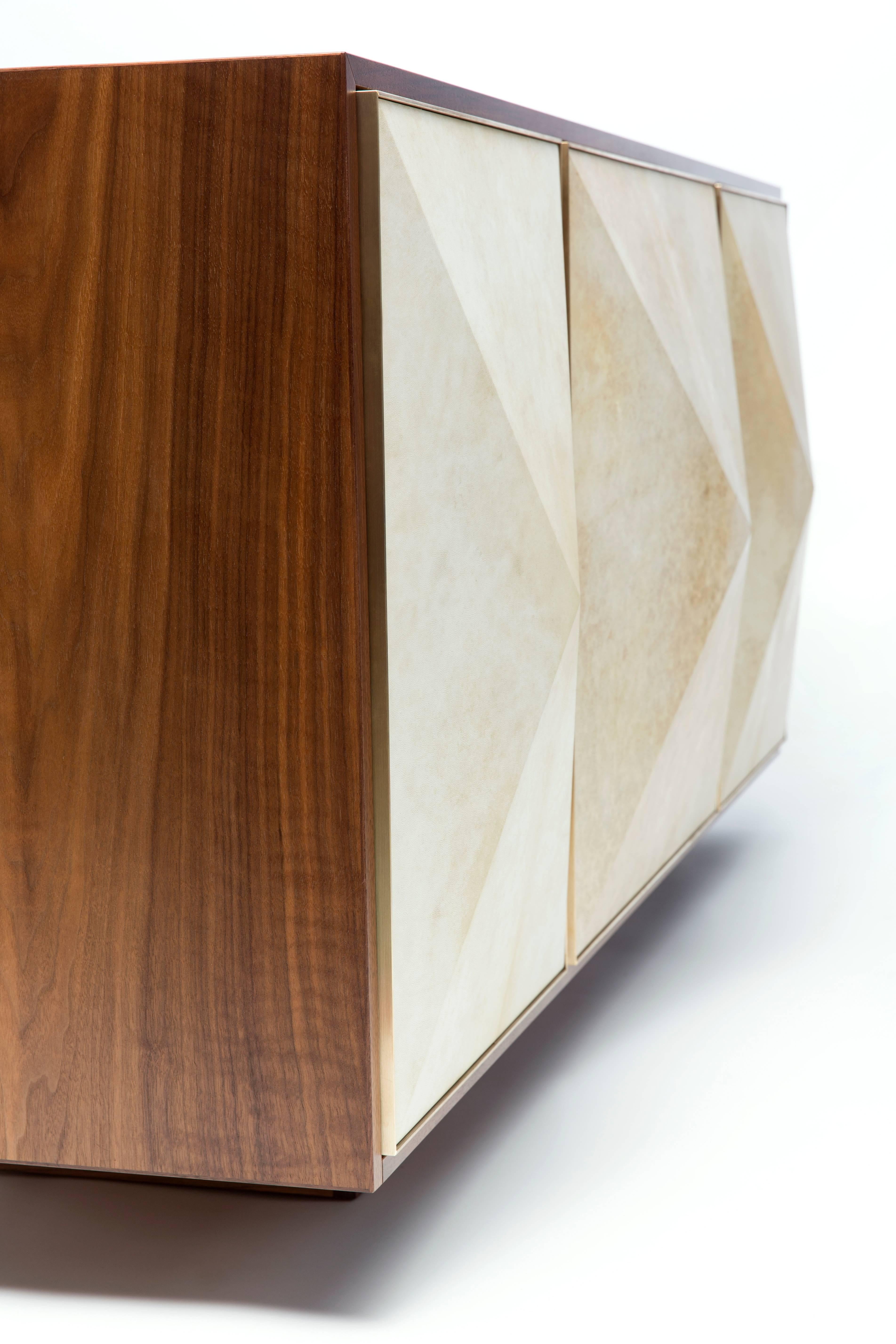 Konekt Pyramid Sideboard 3 Door Large in Walnut, Goatskin Parchment and Brass In New Condition For Sale In New York, NY