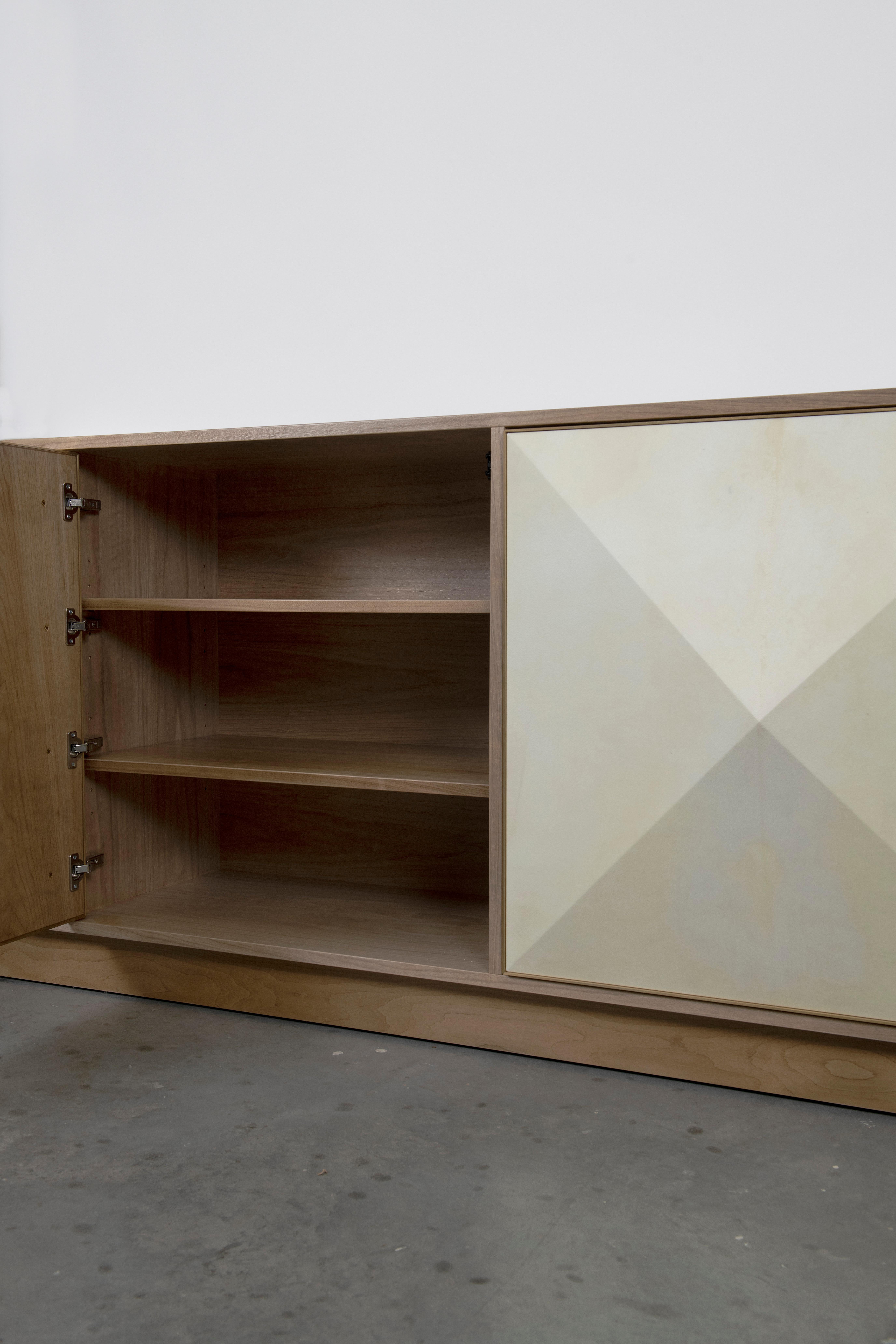 Konekt Pyramid Sideboard 3 Door Large in Walnut, Goatskin Parchment and Brass For Sale 1