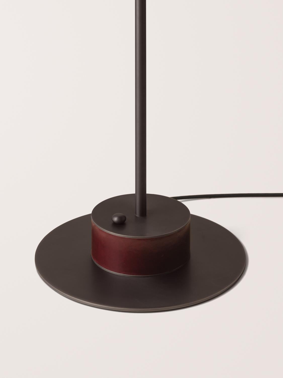 Konekt Rib Floor Lamp - Ellipse For Sale 5