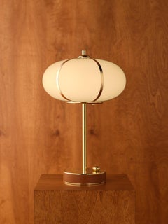 Lampada da tavolo Konekt Rib - Ellipse 15.75 "H.