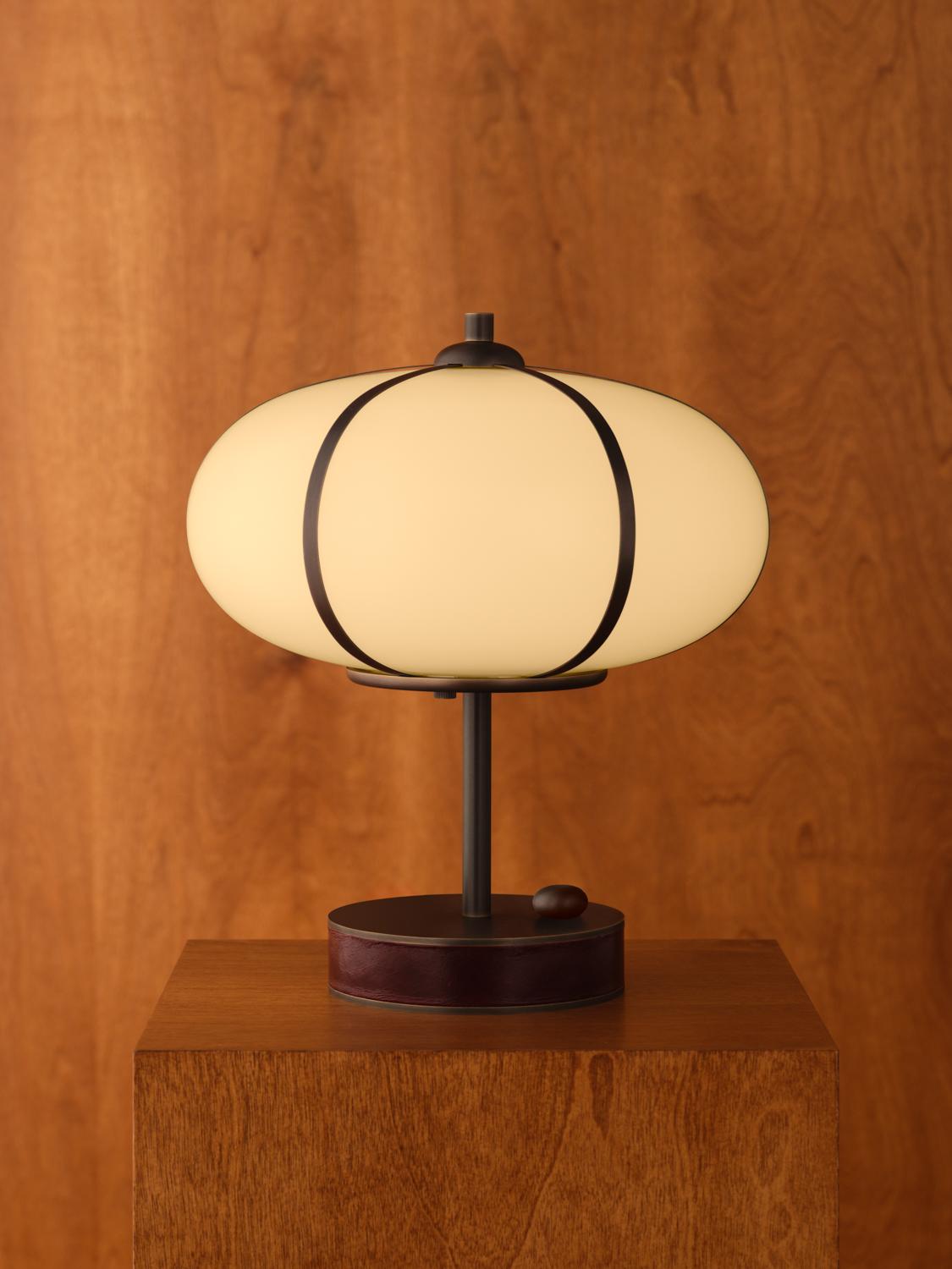 Contemporary Konekt Rib Table Lamp - Ellipse 15.75