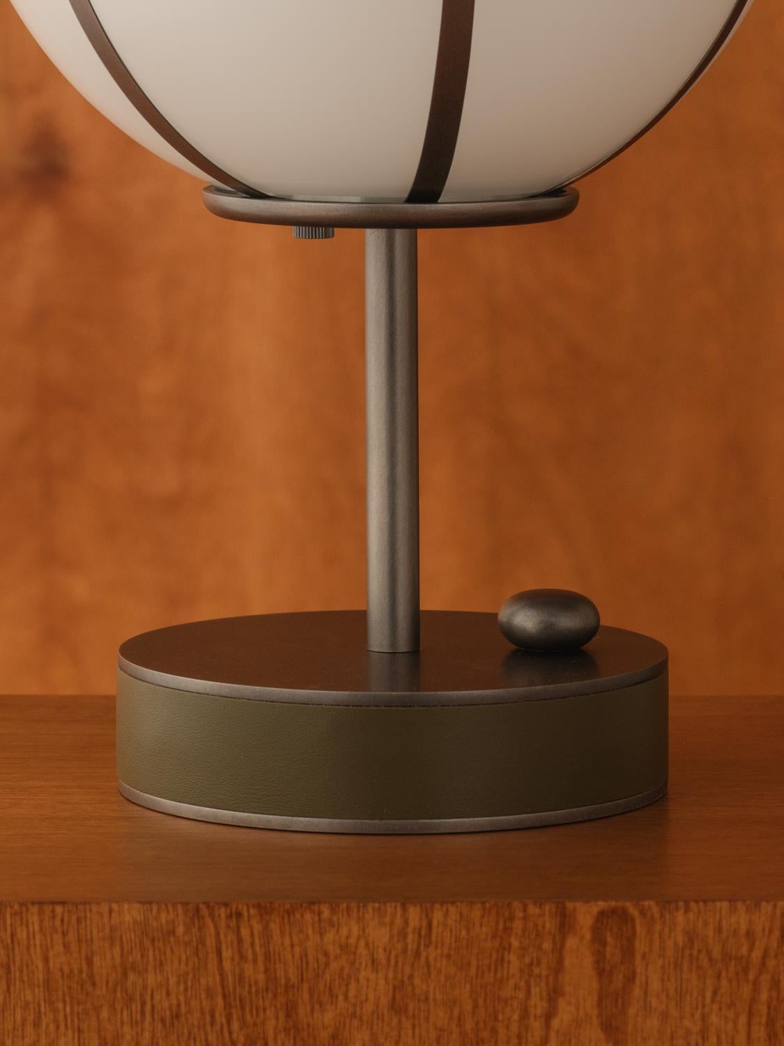 Konekt Rib Table Lamp - Sphere 14