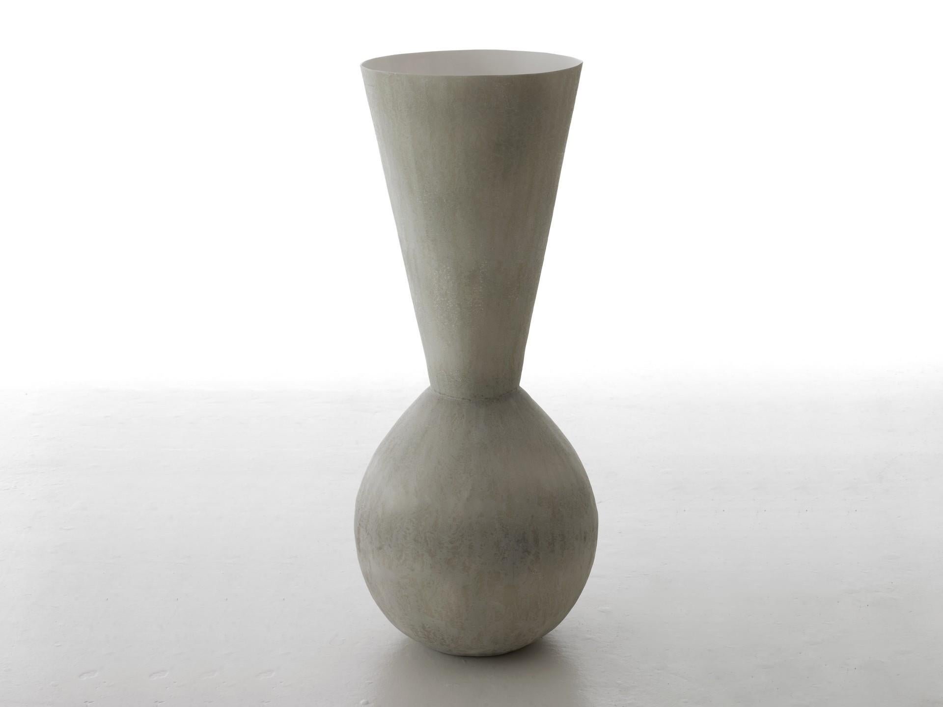 Moderno Vaso Koneo di Imperfettolab in vendita