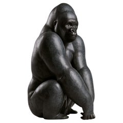 Kong-Sitz-Skulptur