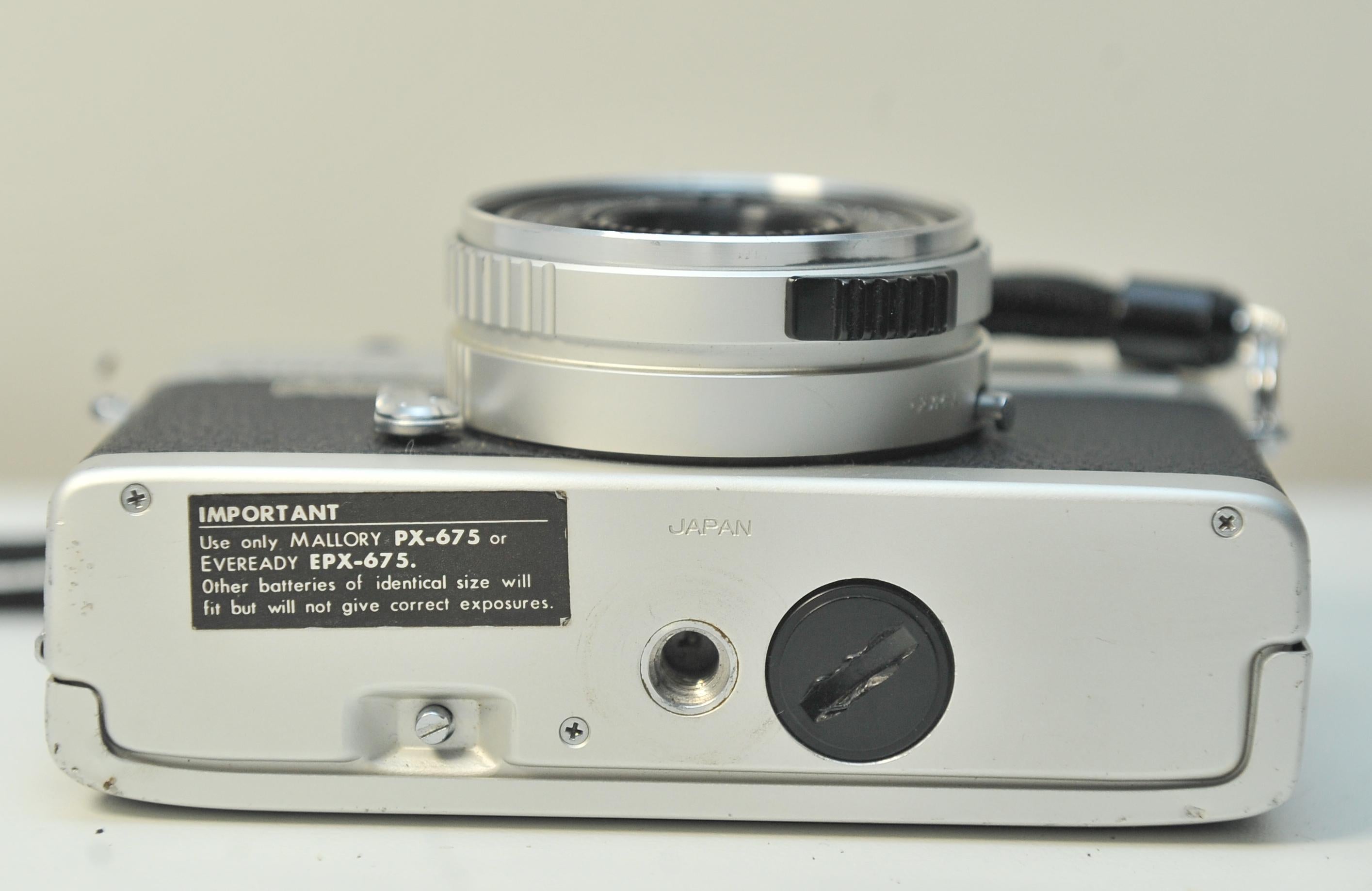 Konica C35 Automatik 35mm Film Kompakte Rangefinder-Kamera mit 38mm Hexanon F2.8 im Angebot 1