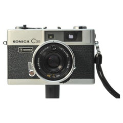 Macchina fotografica compatta a telemetro con pellicola da 35 mm Konica C35 Automatic con Hexanon F2.8 da 38 mm