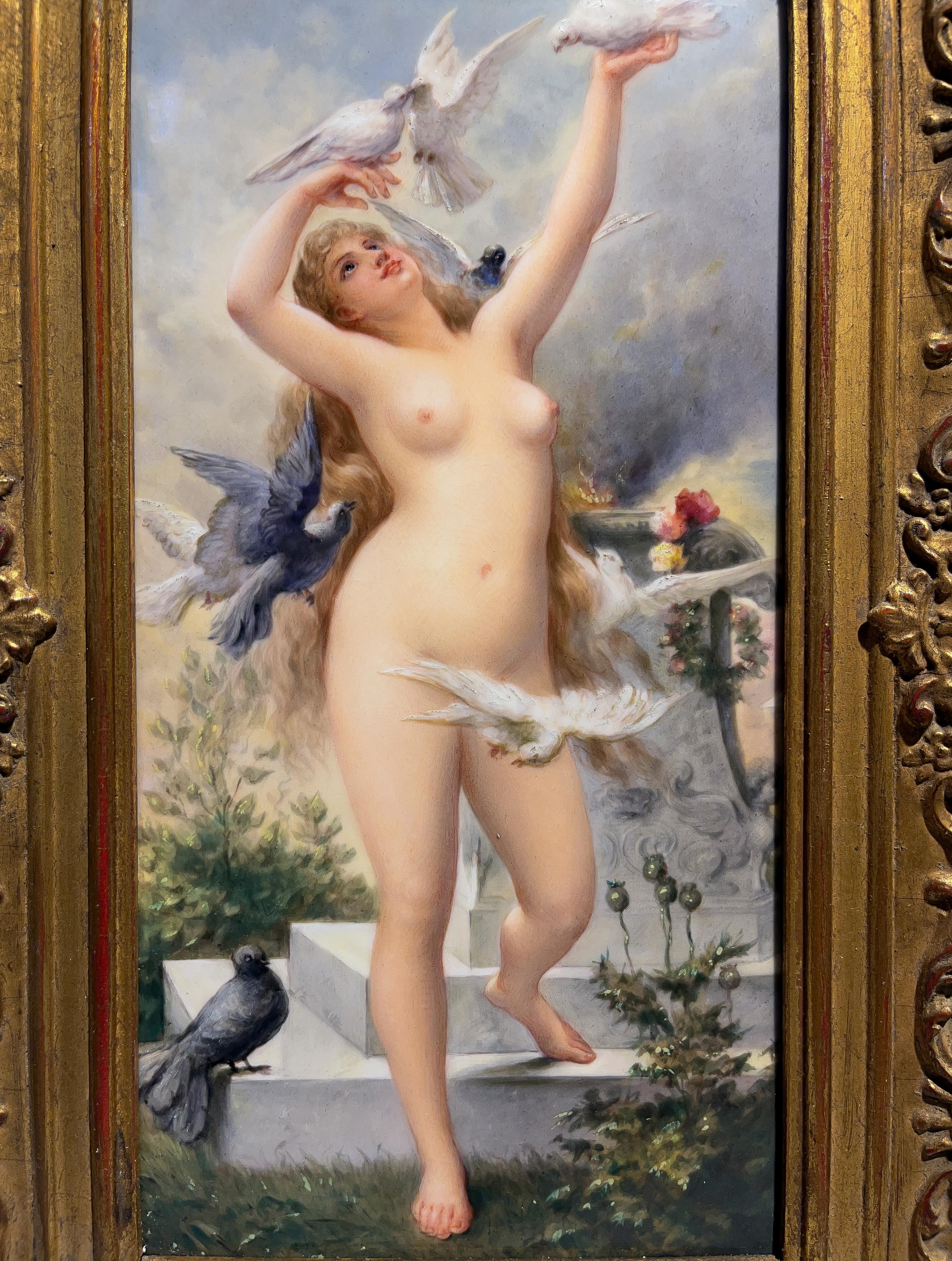 Targa in porcellana KPM Porcelain, Donna nuda con uccelli in vendita 1