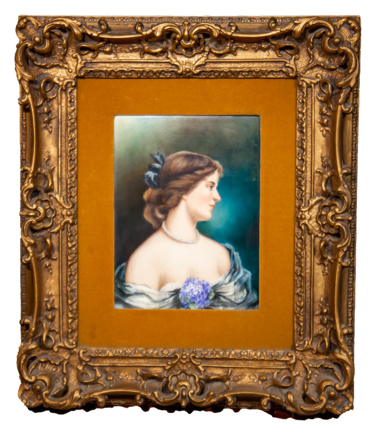 Plaque en porcelaine KPM peinte de la fin du 19e siècle représentant une belle jeune femme en vente 1
