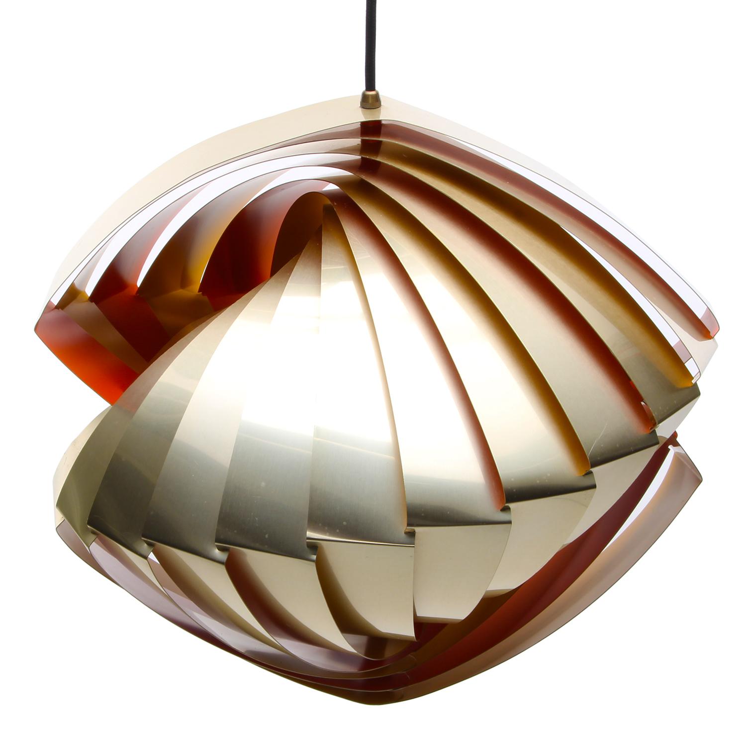 Konkylie 'Conch' Iconic Danish Pendant by Louis Weisdorf for Lyfa in 1963 In Good Condition In Brondby, Copenhagen