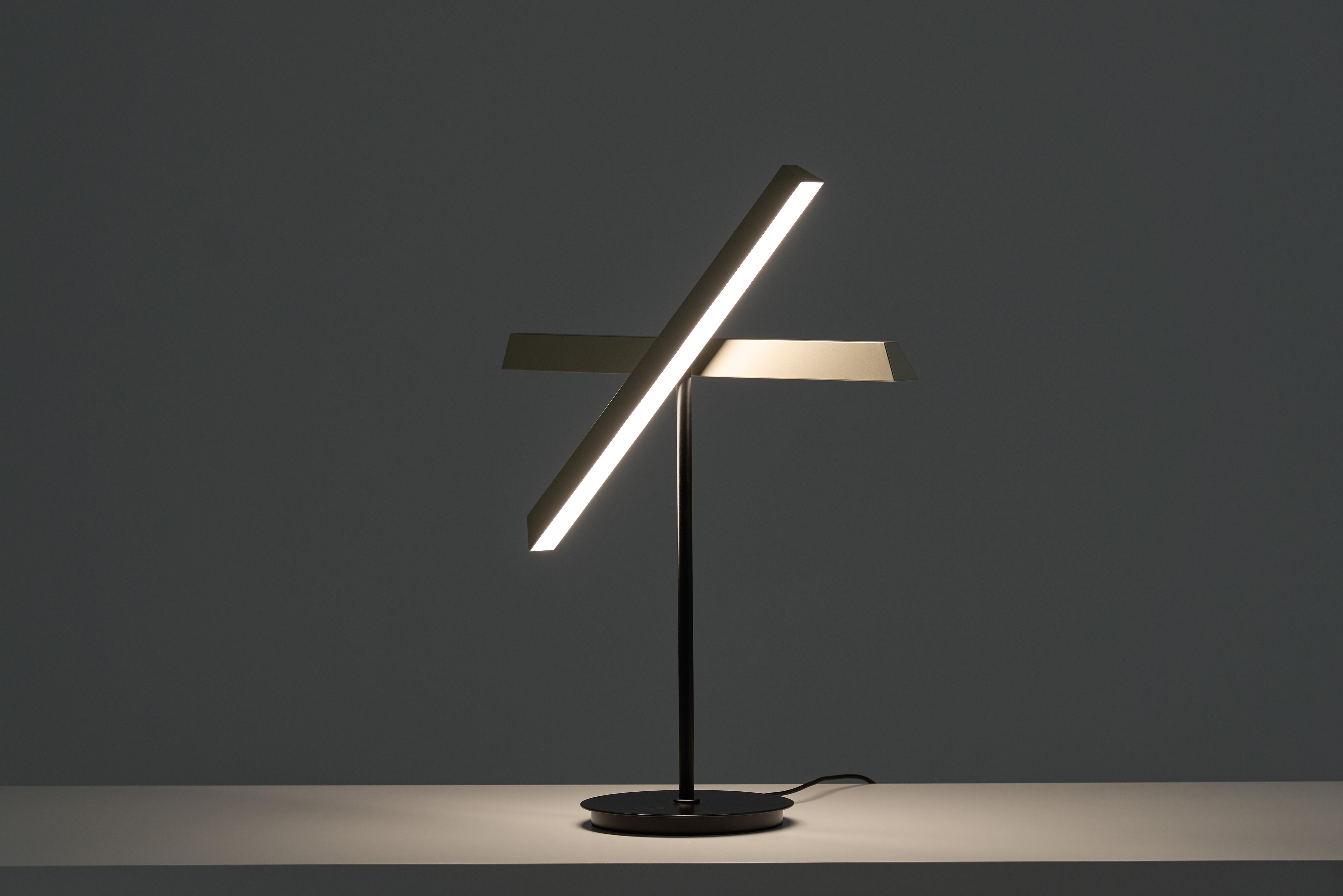 KONNECT Table Lamp For Sale 4