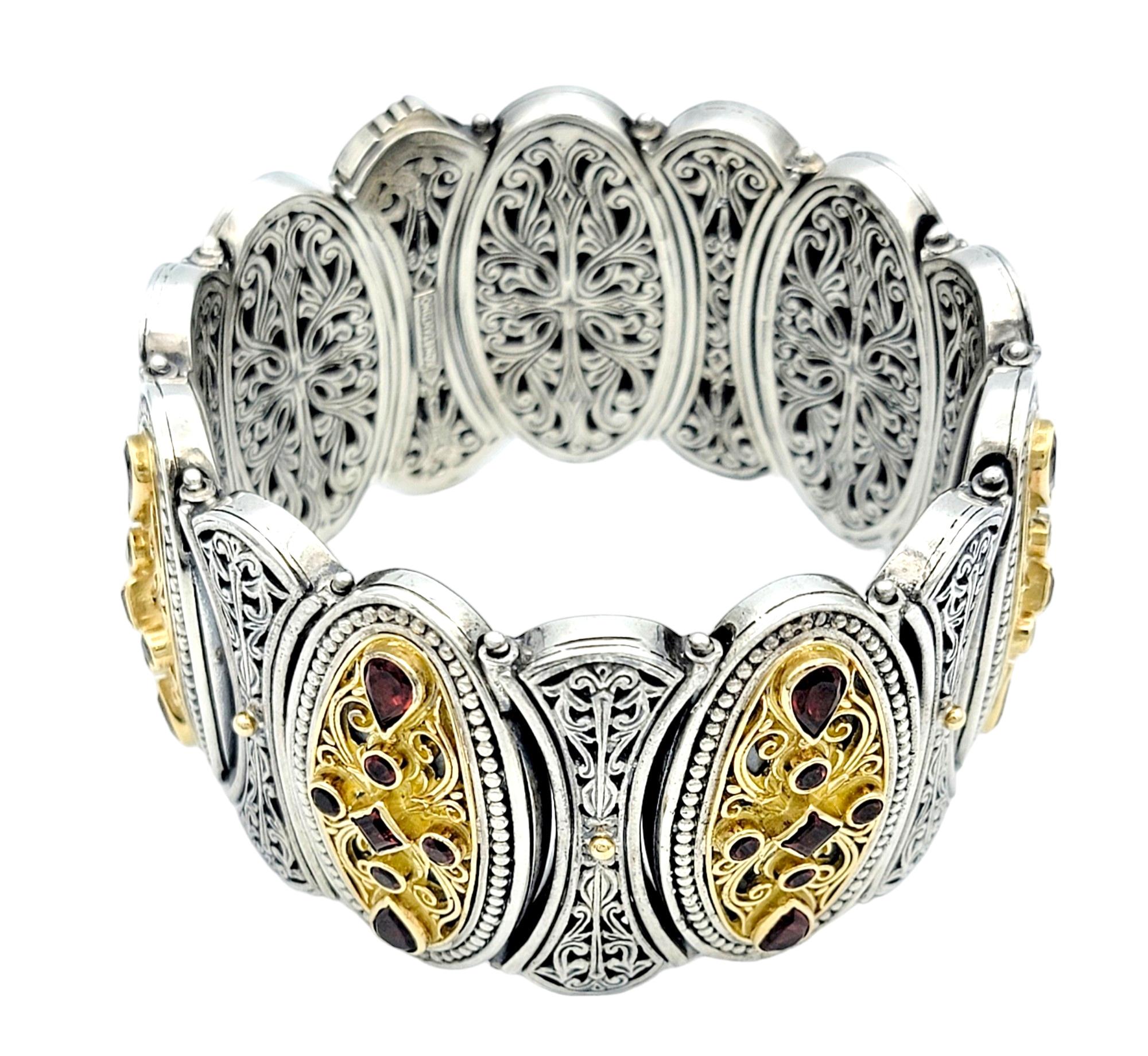 Contemporain Konstantino, large bracelet fantaisie en argent et or 18 carats avec grenat et filigrane en vente