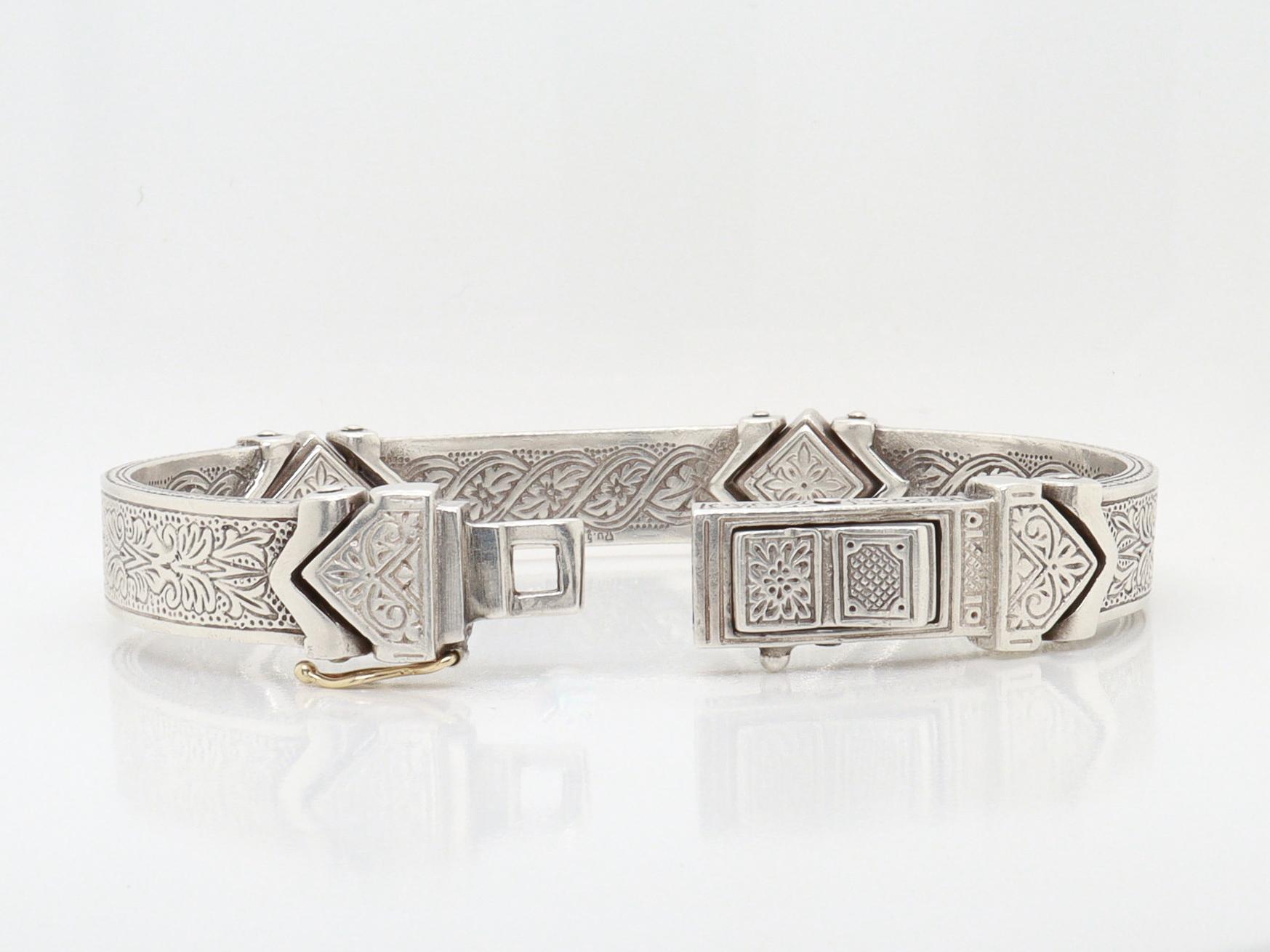 Bracelet manchette à charnière en argent sterling, or 18K et diamants pavés Konstantino en vente 3