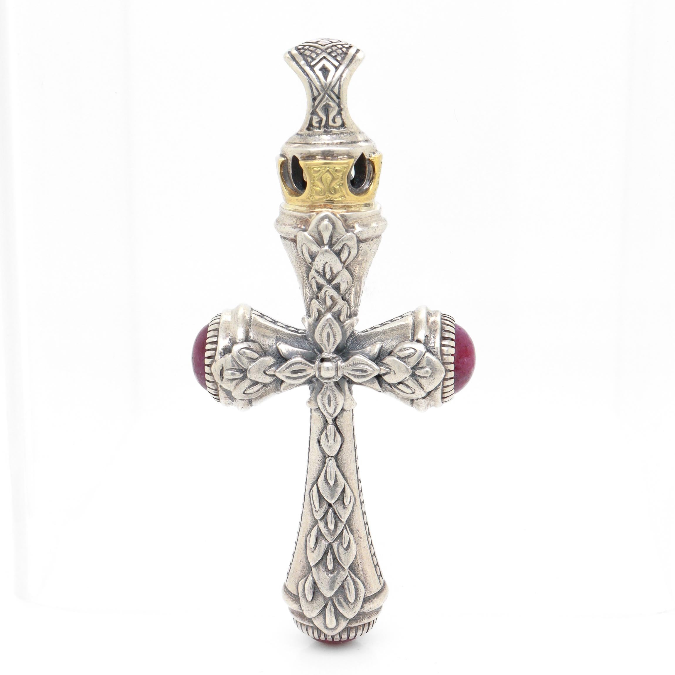 Taille cabochon Croix pendentif en argent Sterling Ruby, or 18k et pierres précieuses Ruby Root en vente