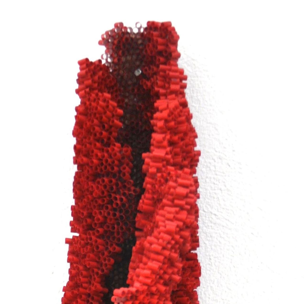 Konstantinos Stamatiou
Senza titolo, 2015
 pittura acrilica con bottiglie di plastica e cannucce riciclate
57 x 15 x 20 cm