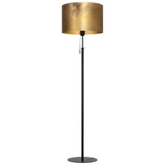 Konsthantverk Svep Black Raw Brass Floor Lamp