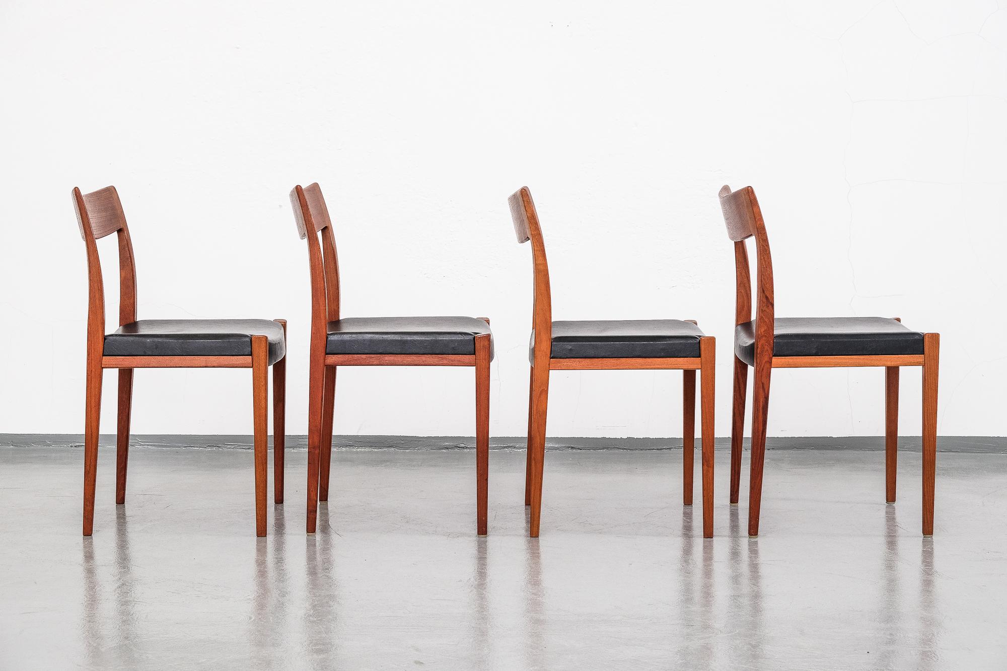 'Kontiki' Teak Dining Chairs by Yngve Ekström for Troeds, Set of 4 In Good Condition In Helsinki, FI