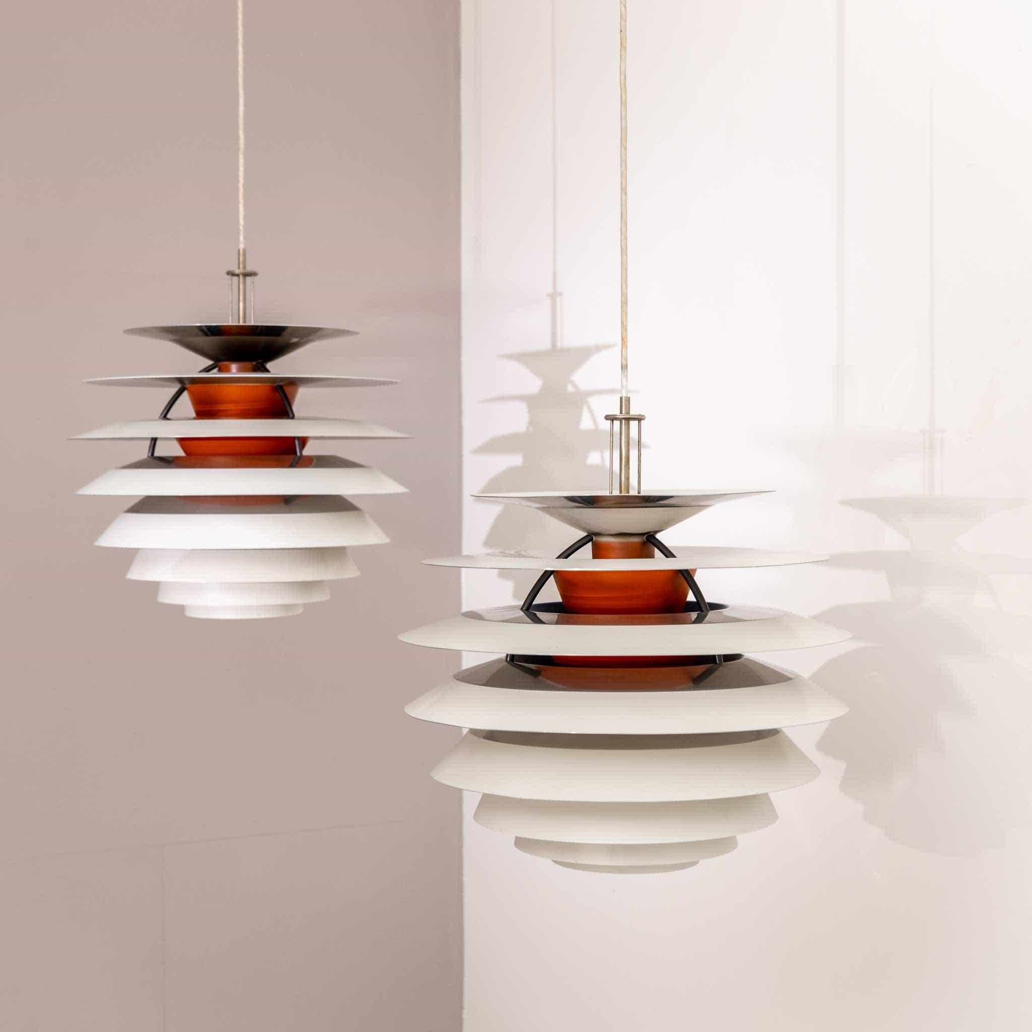“Kontrast” by Poul Henningsen for Louis Poulsen, Italy, 1960s In Good Condition For Sale In New York, NY