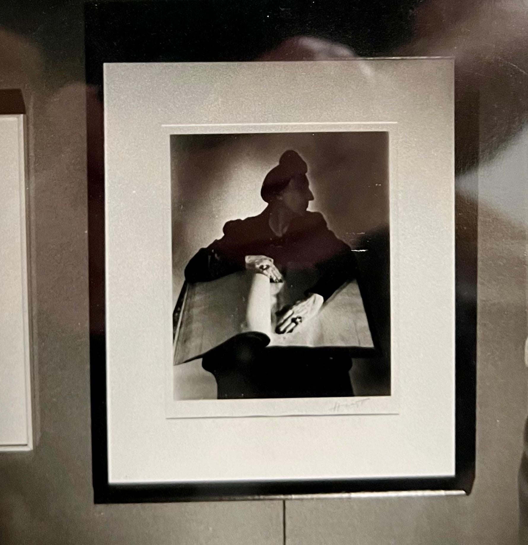 Photographie de portrait vintage en gélatine argentée Horst noir et blanc de Koo Stark en vente 5